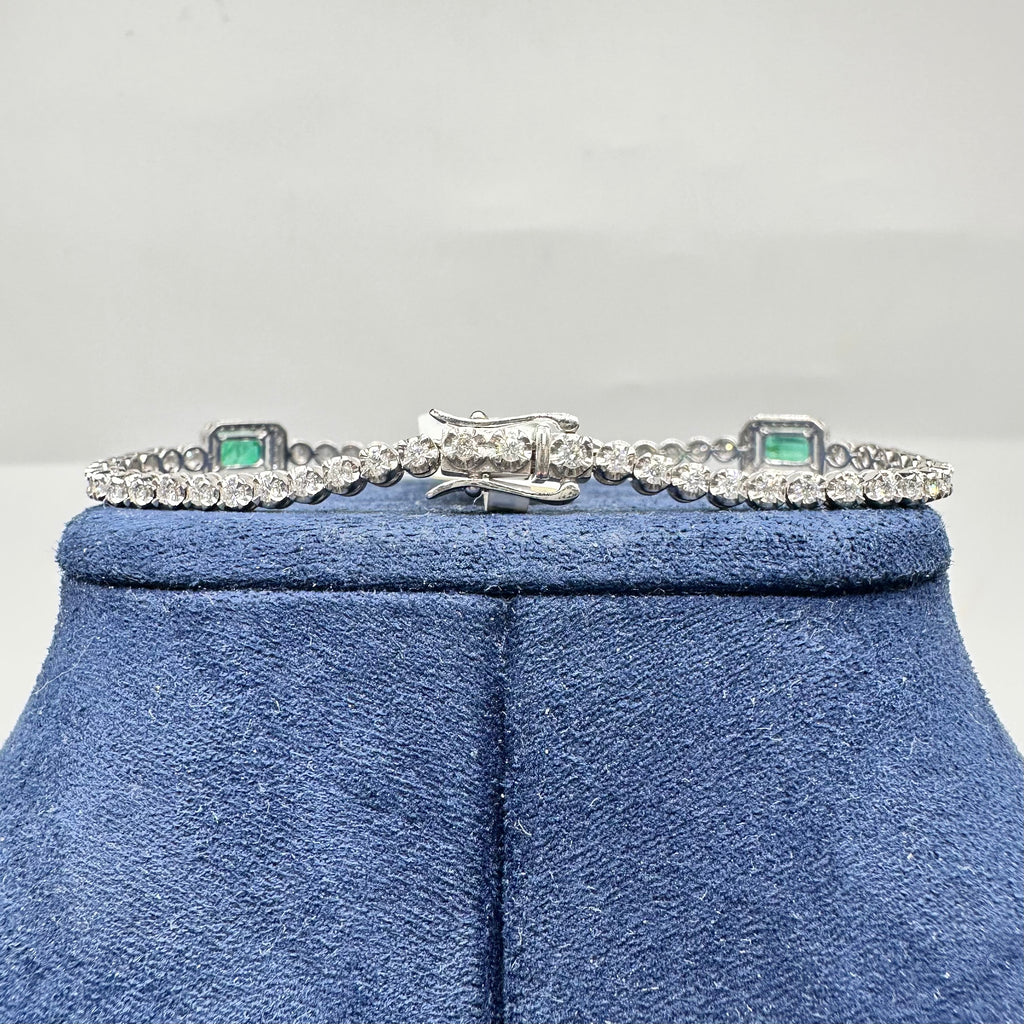 18K White Gold Emerald & Diamond Bracelet – 1.91ct Emeralds & 1.81ct Diamonds EMDB07 IEJJ
