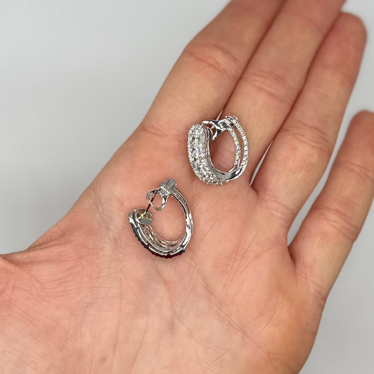 18K White Gold 2.23 CT Diamond Earrings  DIER093 ILJJ