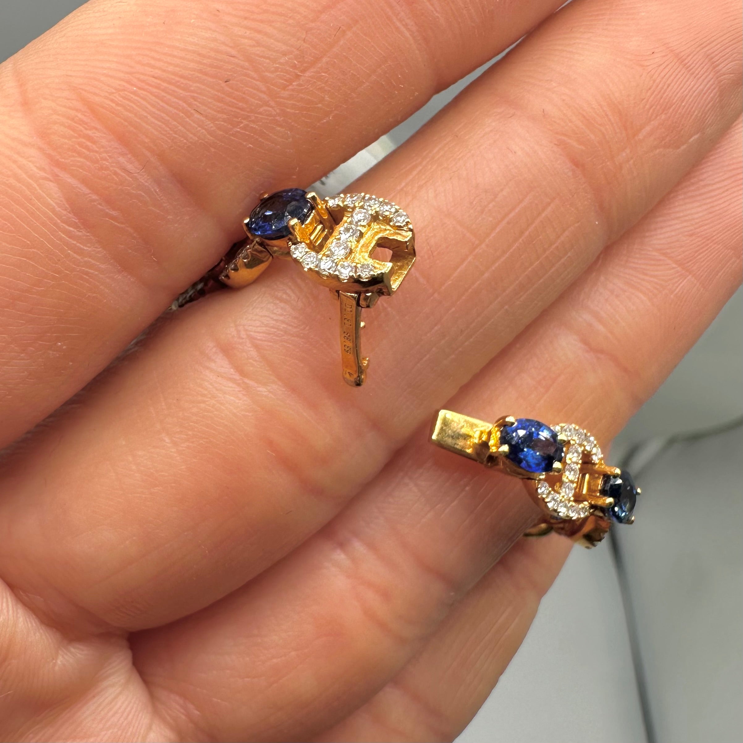 Available in White and Yellow Gold 9.63ct Sapphires 1.71ct Diamonds Bracelet NTJJ