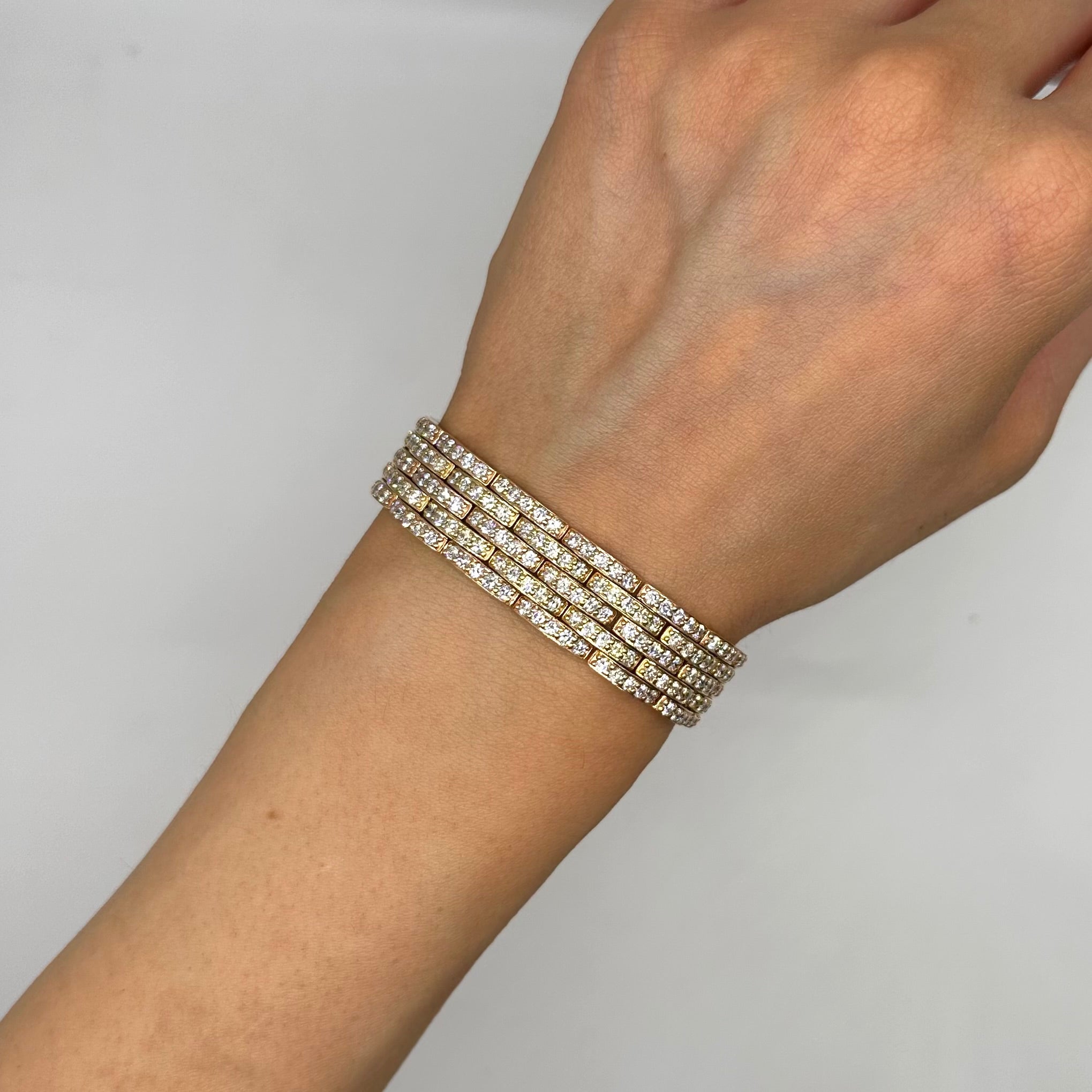 18K Two Tone Diamond Bracelet with Toggle Clasp – 13.67CT G/VS2 | DB024 IIJJJ