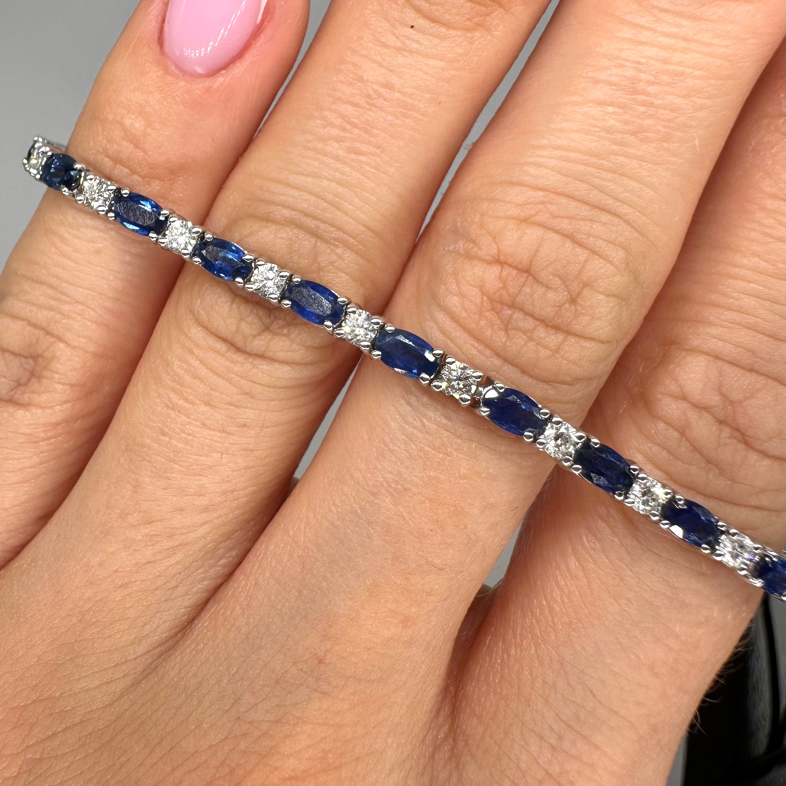 18K White Gold Bracelet with 1.56ct Diamonds and 6.10ct Sapphires FB20640BS-1 GLTJ