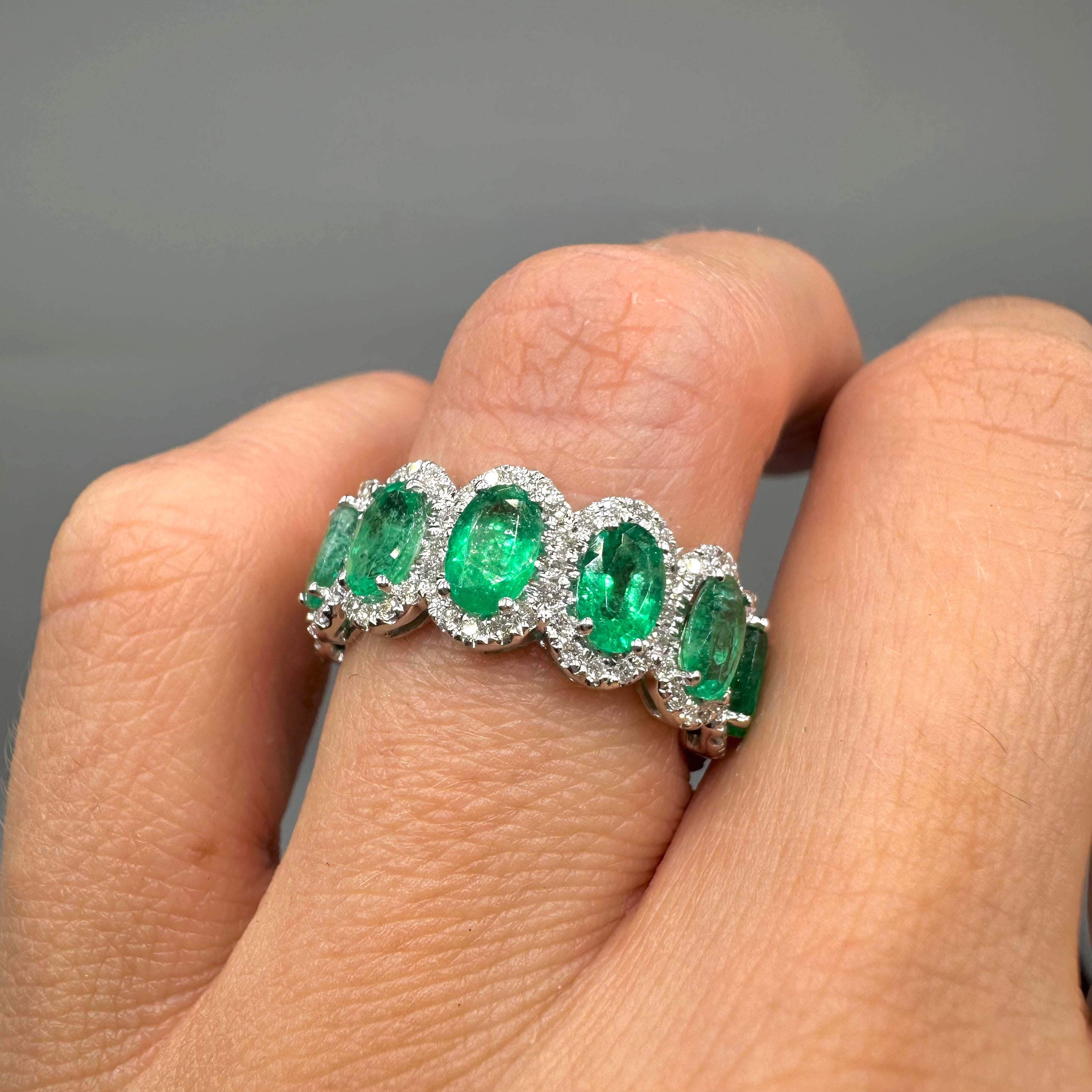 18k White Gold Eternity Band with Natural Diamonds and Natural Emeralds  EMDR031 ILTJ
