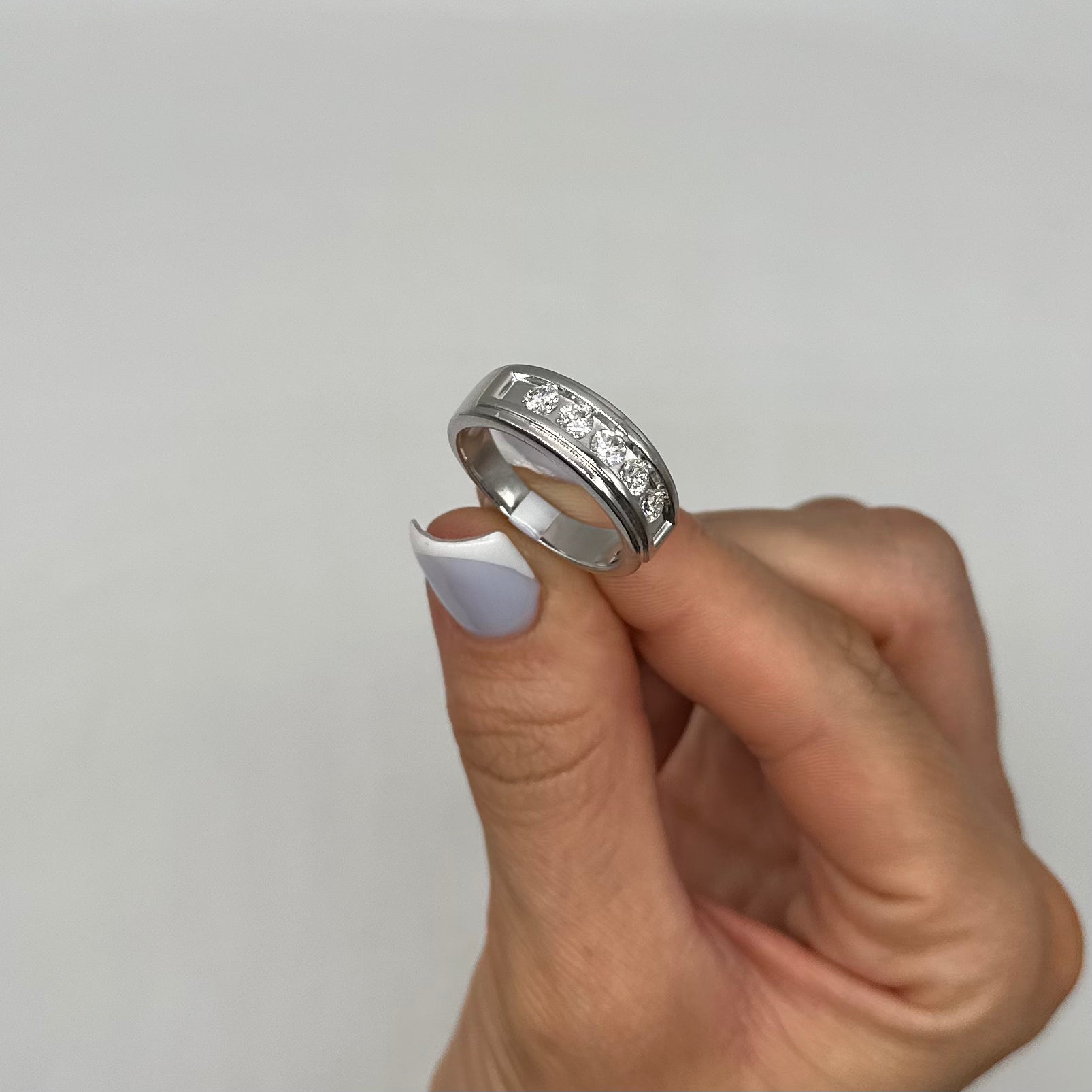 14K White Gold 0.75ct Diamond Channel-Set Men’s Wedding Band WB589 IIJJ