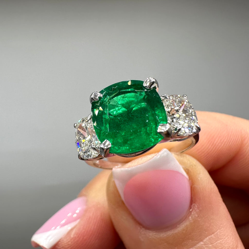 14K White Gold 3.84ct Emerald & 1.42ct Diamond Three-Stone Ring EMDR023 ZTJJ
