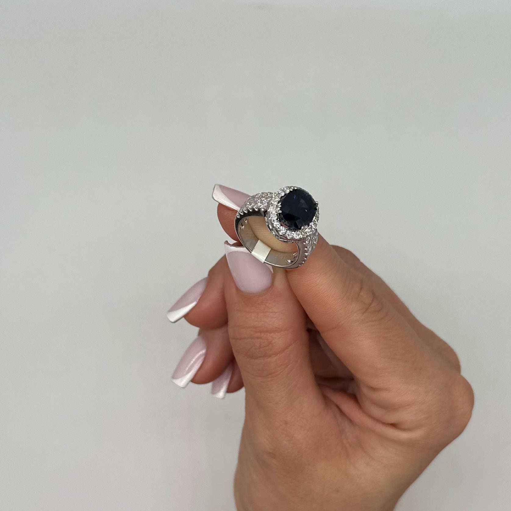 18K White Gold Ring 1.35CT Diamonds & 6.50CT Synthetic Sapphire |  SDR039 GIJJ