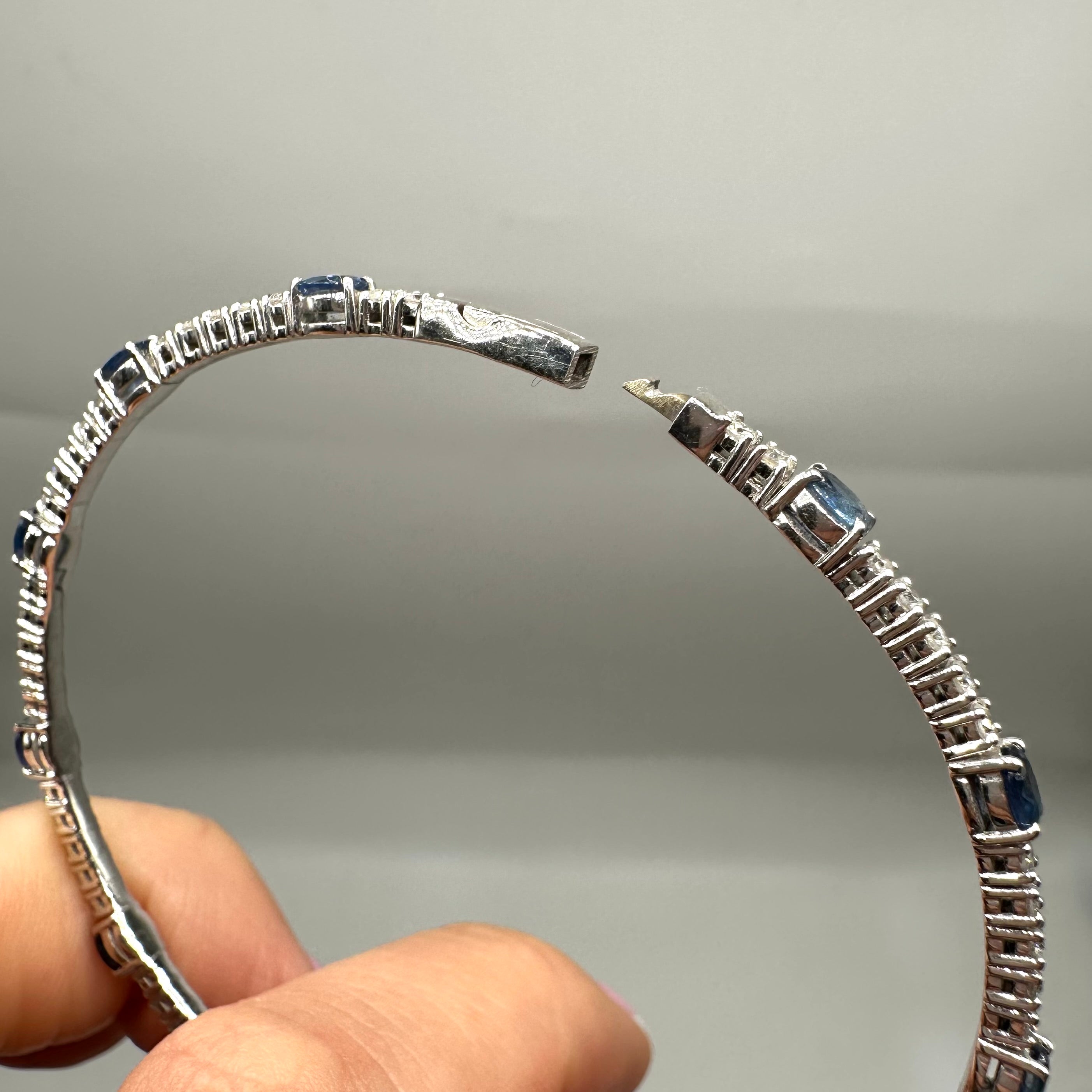 14K White Gold Sapphire & Diamond Bracelet – 2.50ct Oval Sapphires & 1.50ct Round Diamonds SDB034 IJJJ
