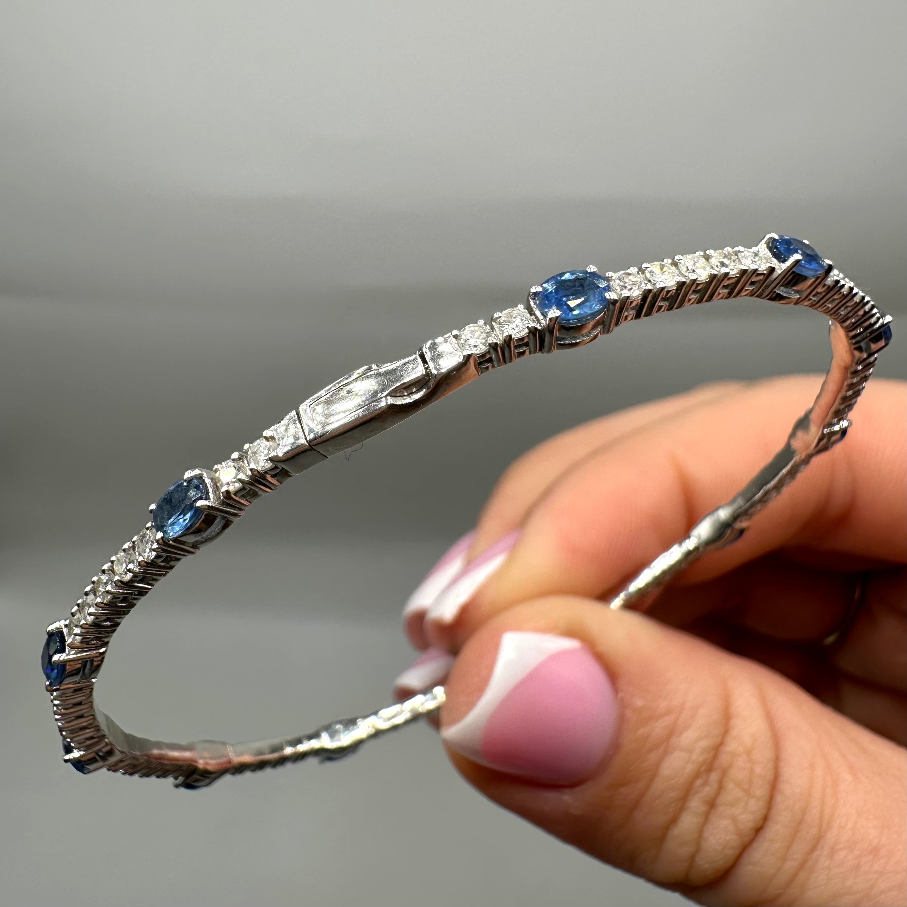 14K White Gold Sapphire & Diamond Bracelet – 2.50ct Oval Sapphires & 1.50ct Round Diamonds SDB034 IJJJ