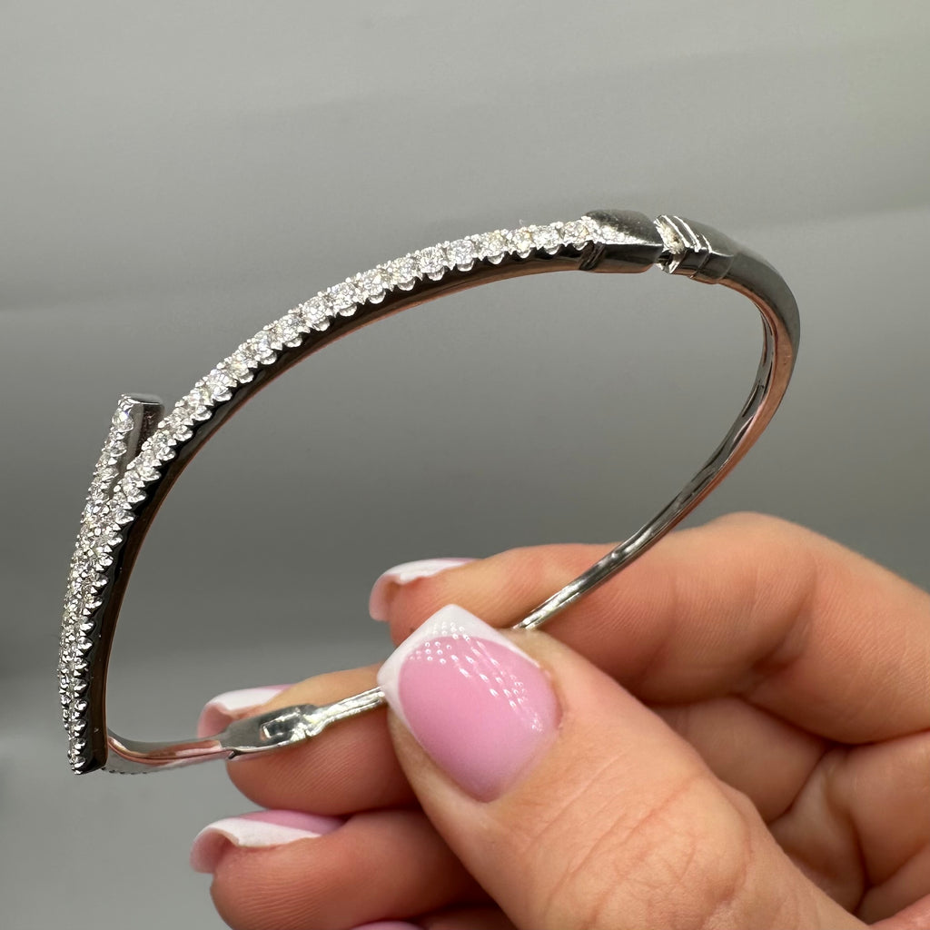 18K White Gold 1.13ct Diamond Bangle Bracelet IITJ