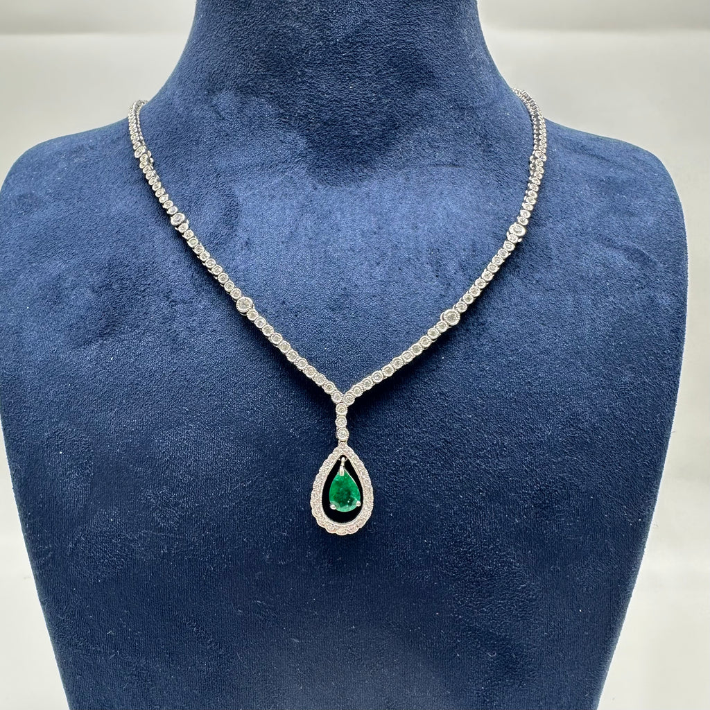 18K White Gold Emerald & Diamond Necklace – 1.50ct Emerald, 1.70ct Diamonds DN026 ILJJ