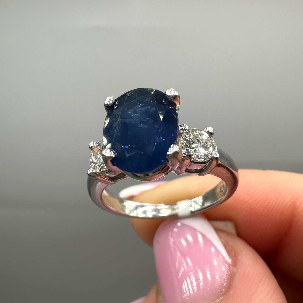 14K White Gold Sapphire & Diamond Three-Stone Ring – 3.50ct Sapphire, 0.60ct Diamonds SDR018 STJ