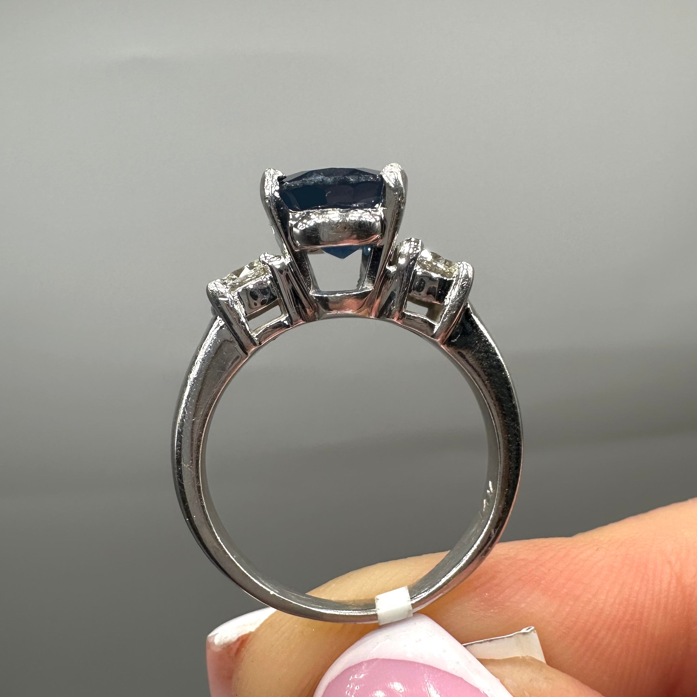 14K White Gold Sapphire & Diamond Three-Stone Ring – 3.50ct Sapphire, 0.60ct Diamonds SDR018 STJ