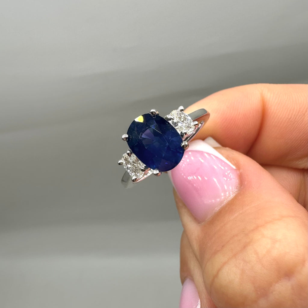 14K White Gold Oval Sapphire & Oval Diamond Ring – 3.52ct Sapphire, 0.36ct Diamonds SDR030 STJ IENJ