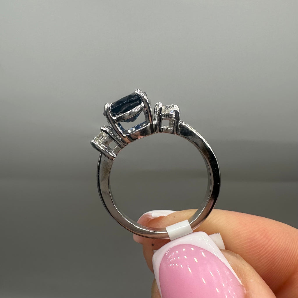 14K White Gold Oval Sapphire & Oval Diamond Three-Stone Ring – 3.25ct Sapphire, 0.60ct Diamonds  SDR090 MTG INJJ SAPH ILJJ