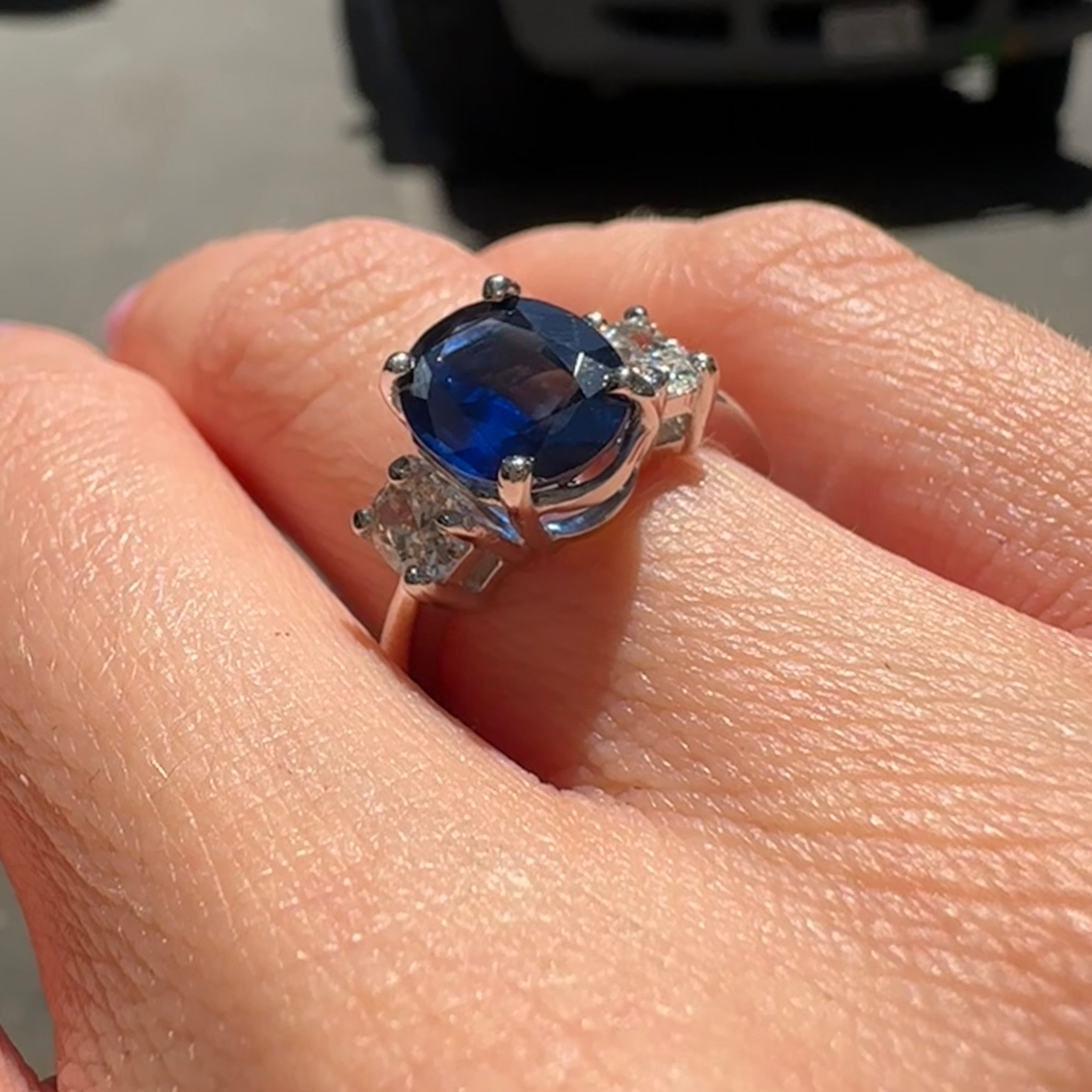 14K White Gold Oval Sapphire & Oval Diamond Three-Stone Ring – 3.25ct Sapphire, 0.60ct Diamonds  SDR090 MTG INJJ SAPH ILJJ