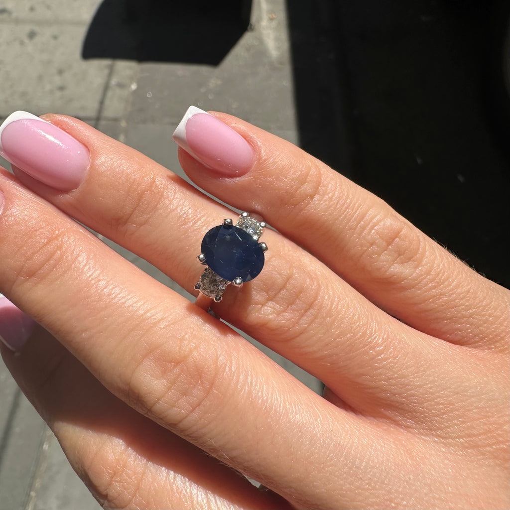 14K White Gold Sapphire & Diamond Three-Stone Ring – 3.50ct Sapphire, 0.60ct Diamonds SDR018 STJ