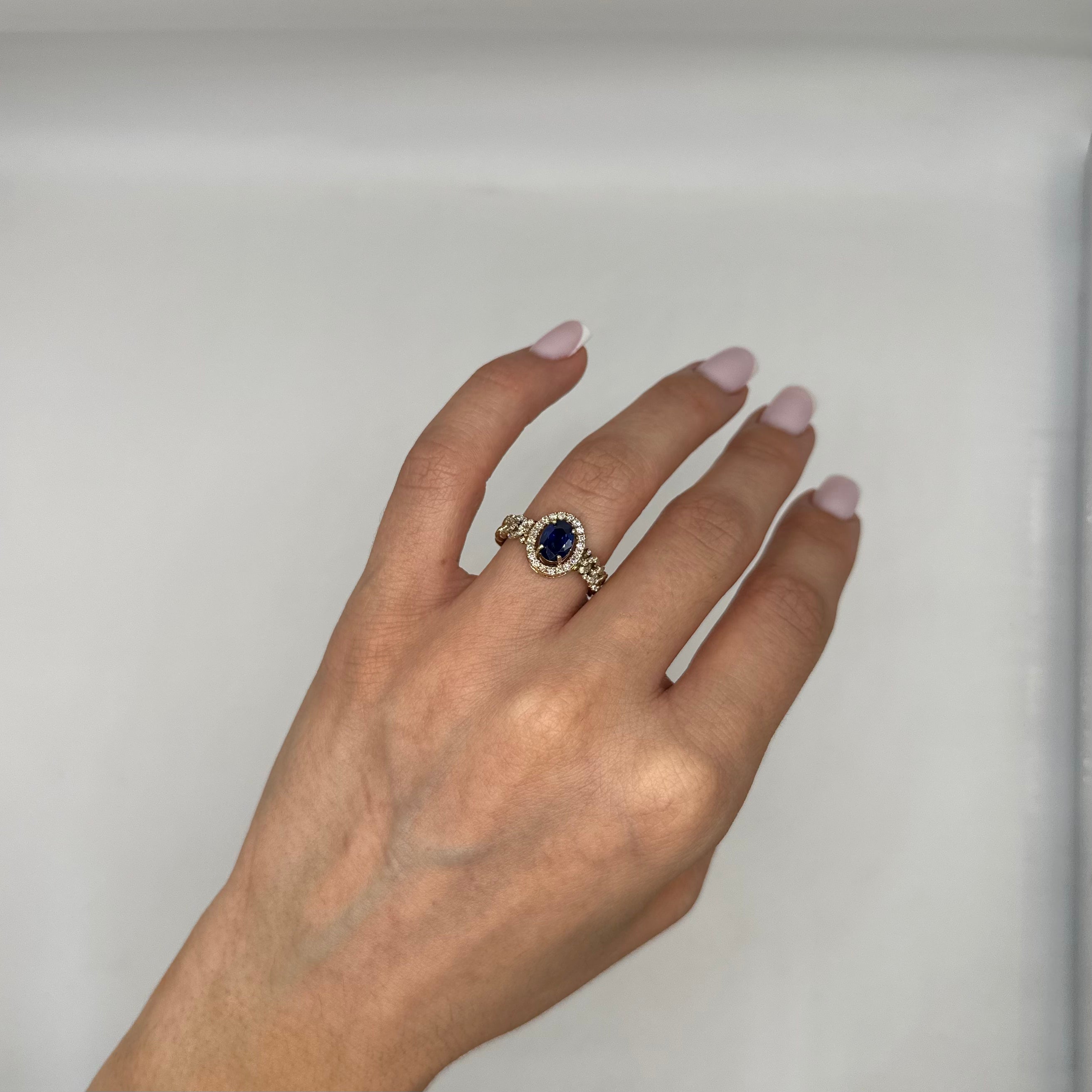 14K Yellow Gold Diamond & Oval Sapphire Ring – 1.25CT Sapphire & 0.45CT Diamond