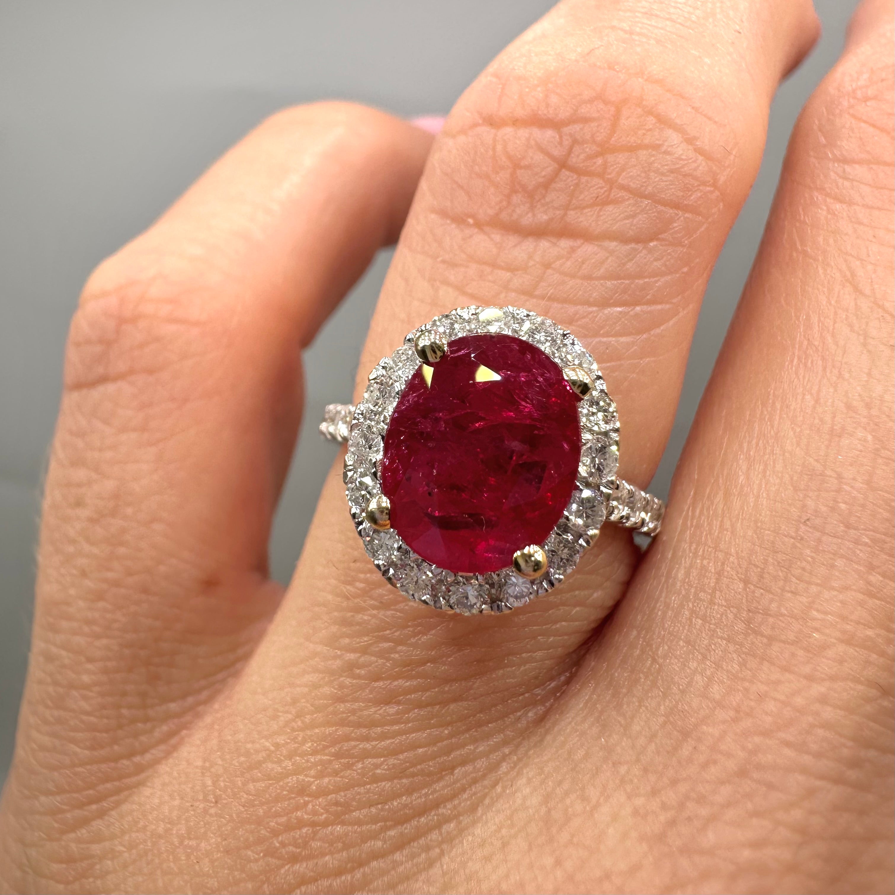 14K White Gold Ring with 2.33ct Oval Ruby and 0.80ct Diamonds