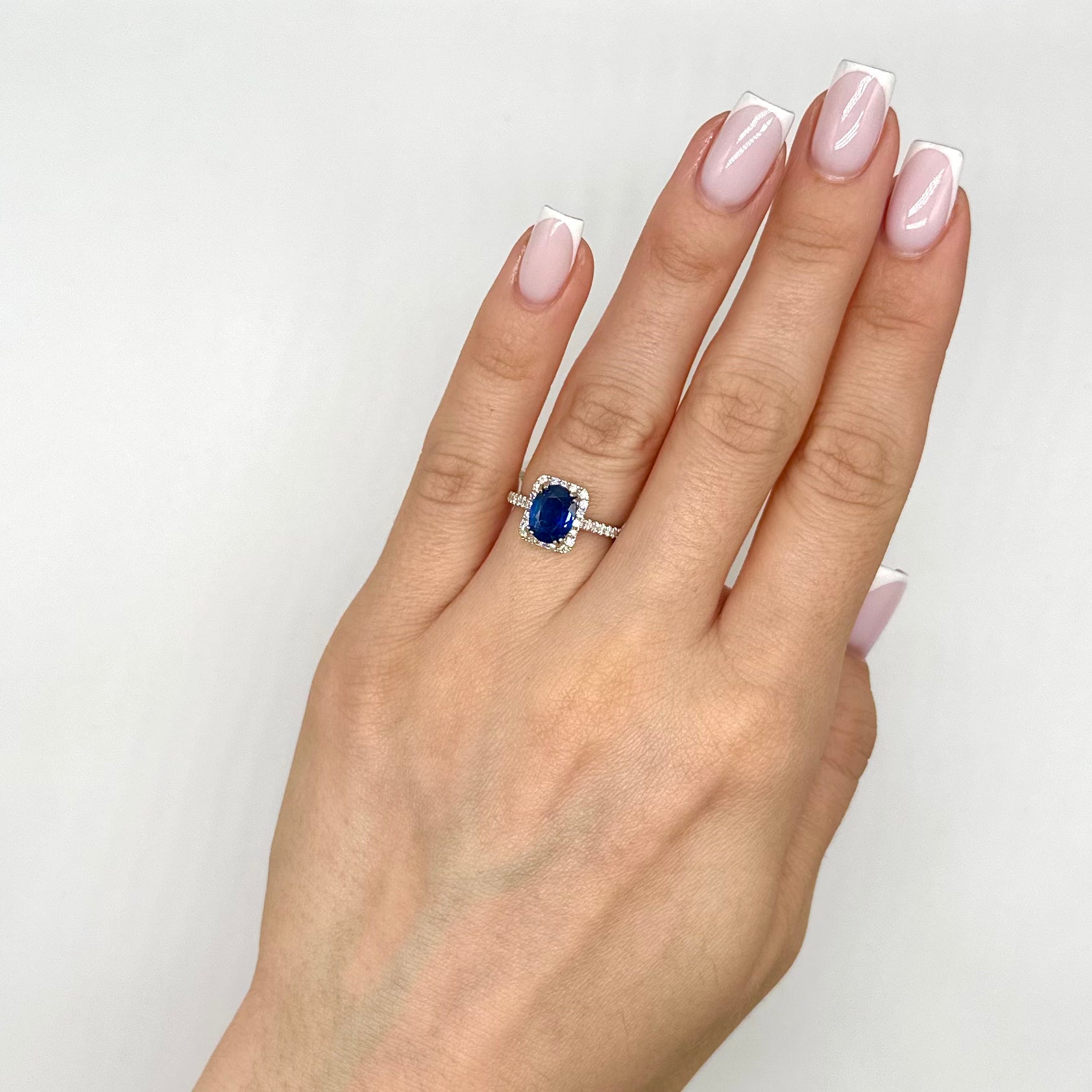 14K White Gold 2.05CT Oval Sapphire & 0.50CT Diamond Halo Ring SDR020 ISJJ