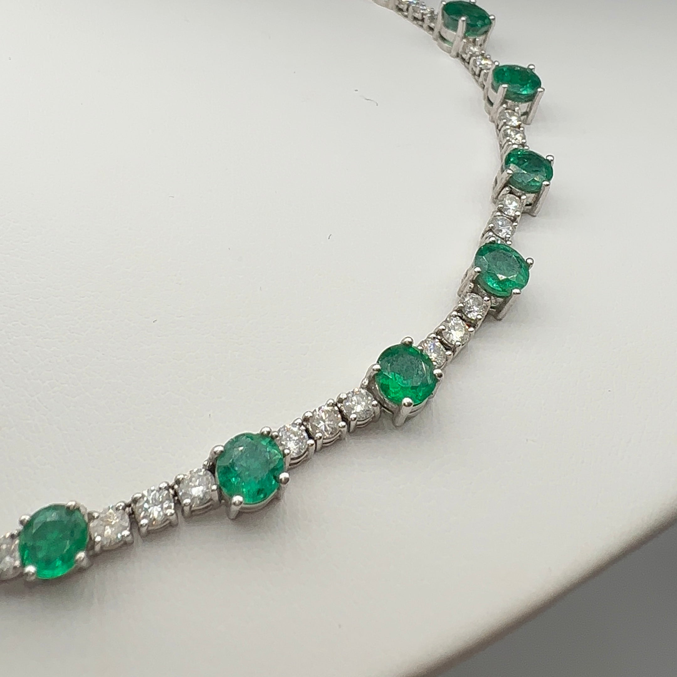14K White Gold Round Emerald & Diamond Necklace – 14.32CT Emeralds & 10.00CT Diamonds CDN101 INJJJ