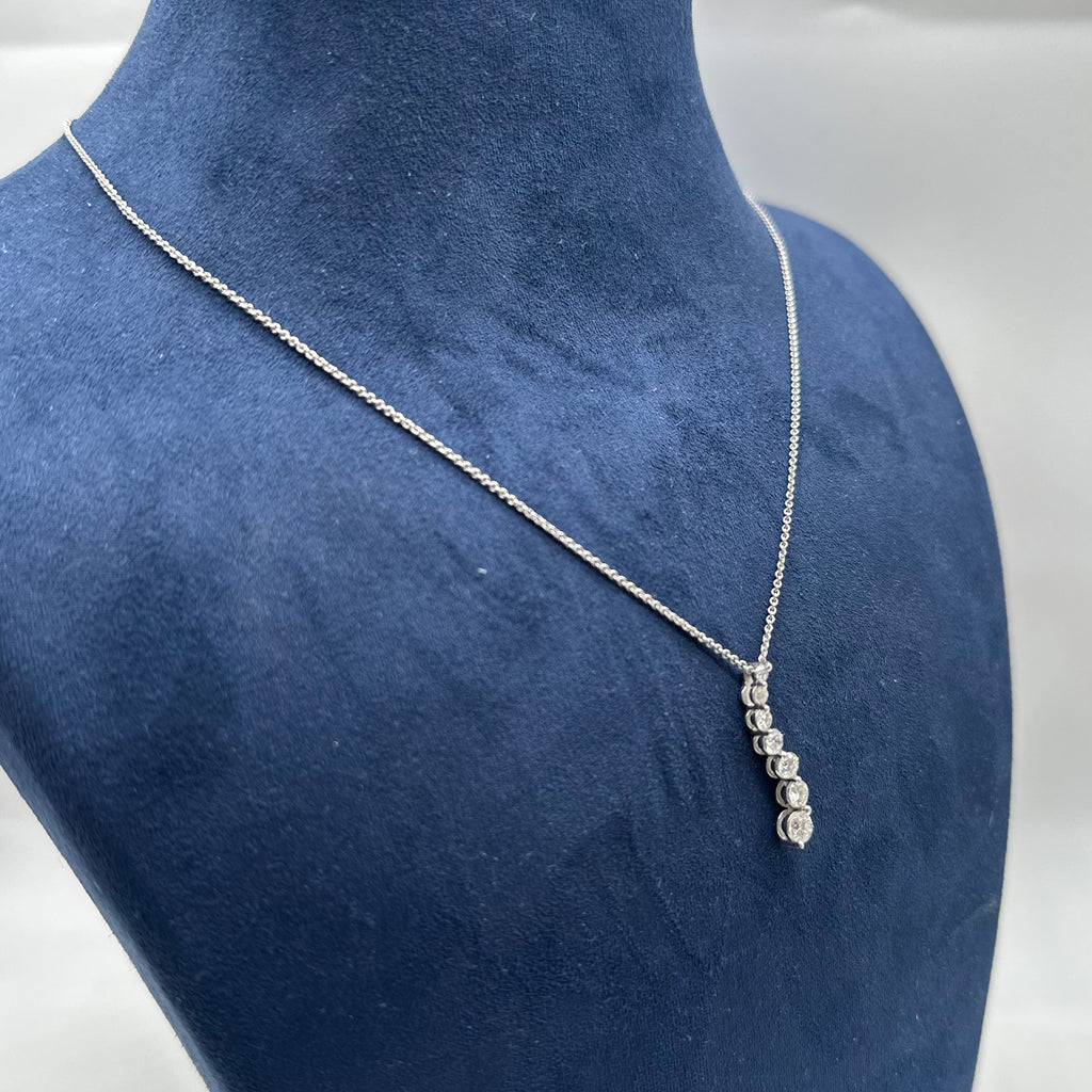 14K White Gold Diamond Pendant Necklace – 0.90CT STJ