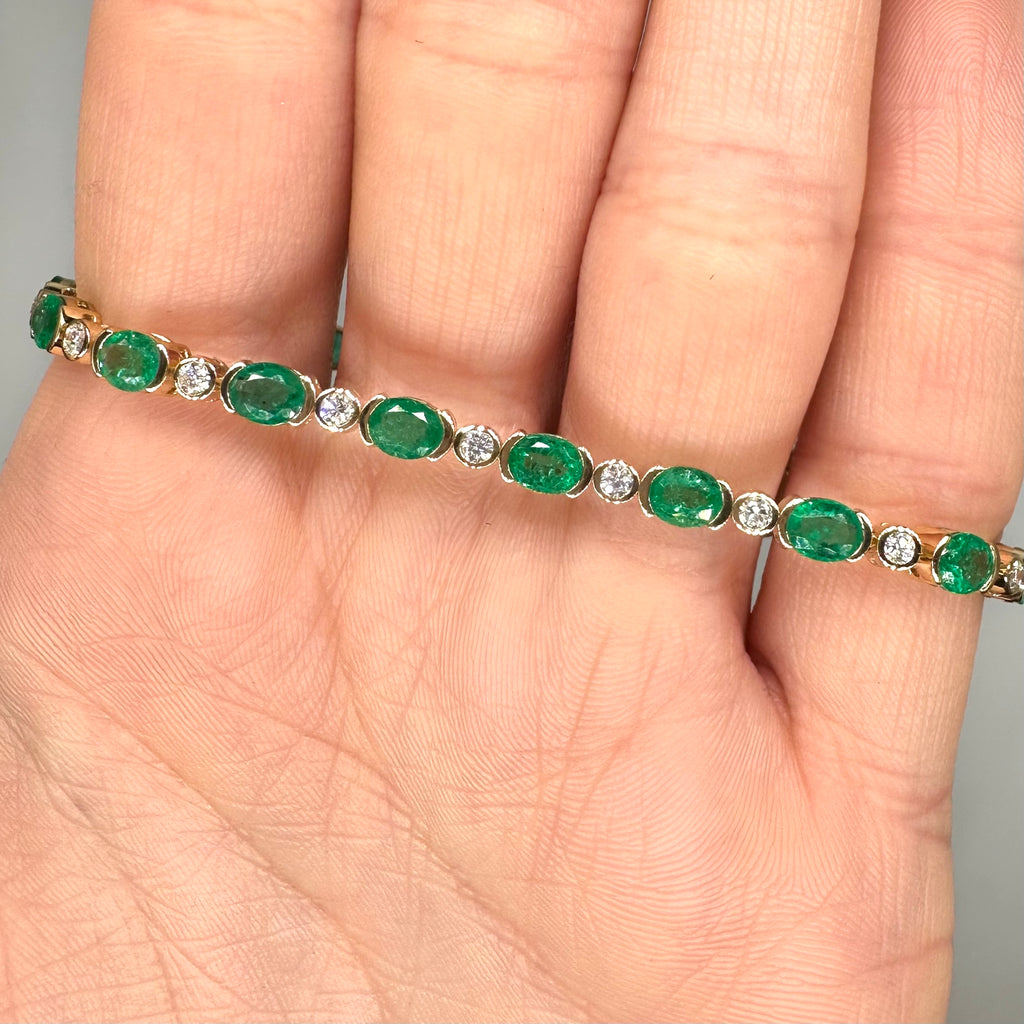 18K Yellow Gold 5.60 Ct Emerald & 0.74 Ct Diamond Bracelet EMDB012 NIZJ