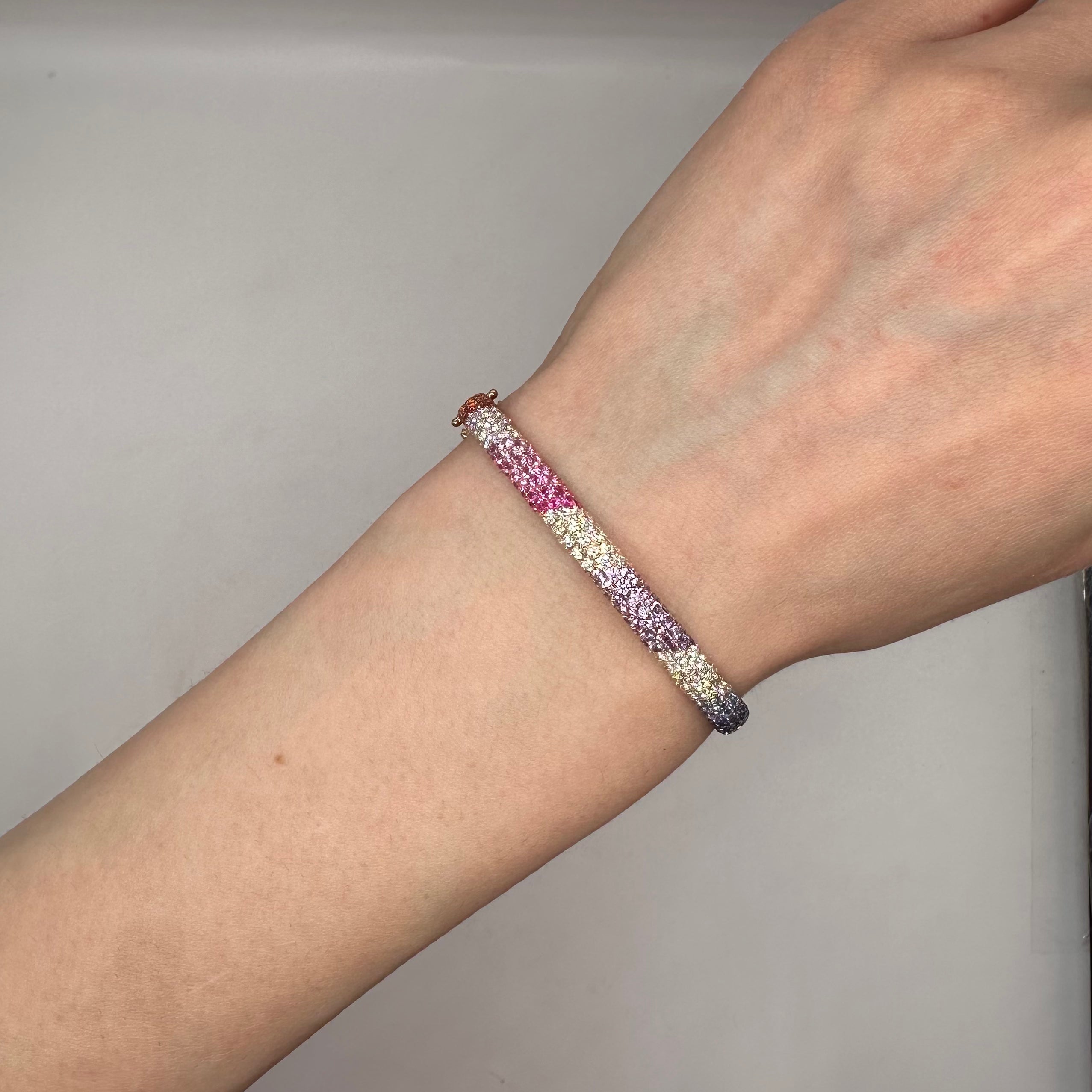 18K Rose Gold Sapphire & Diamond Pavé Bangle – 3.72ct Sapphires, 1.74ct Diamonds SDB036 NZJJ