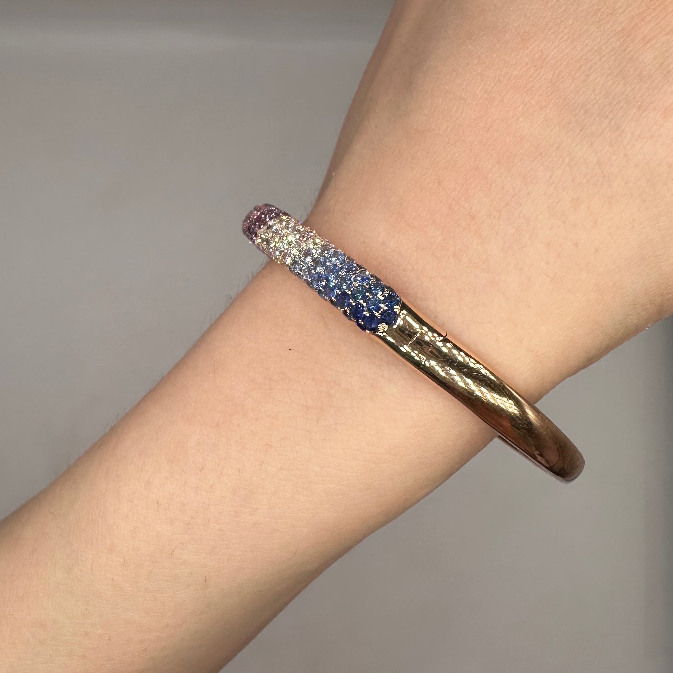 18K Rose Gold Sapphire & Diamond Pavé Bangle – 3.72ct Sapphires, 1.74ct Diamonds SDB036 NZJJ