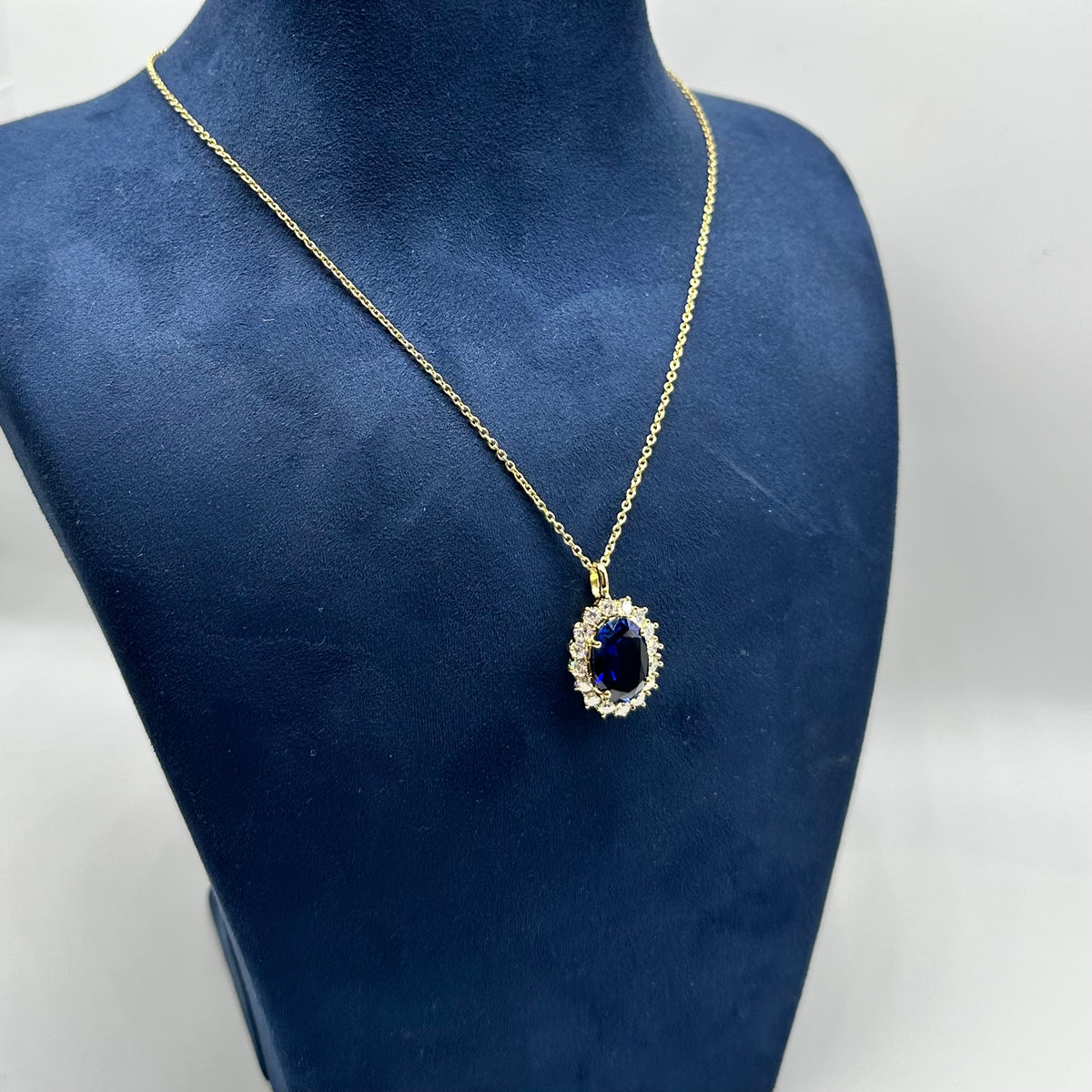 14K Yellow Gold 5.80 Ct Oval Lab Sapphire & 1.46 Ct Lab Diamond Pendant Necklace