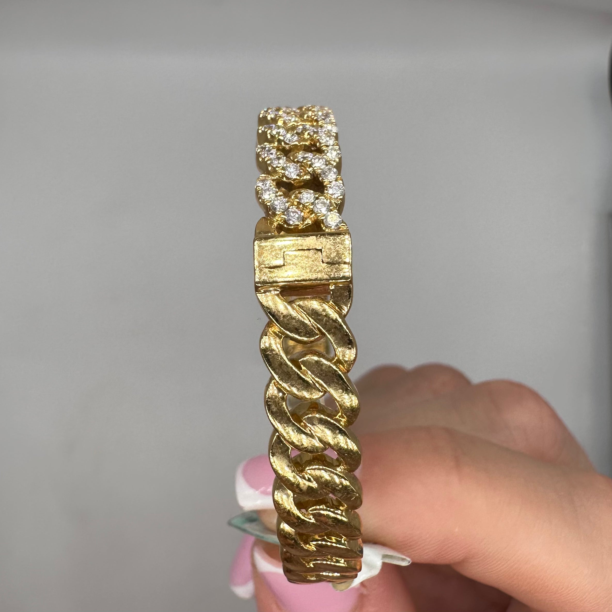 18K Yellow Gold Diamond Bangle Bracelet – 2.25ct Diamonds DBAN026 NJNJ