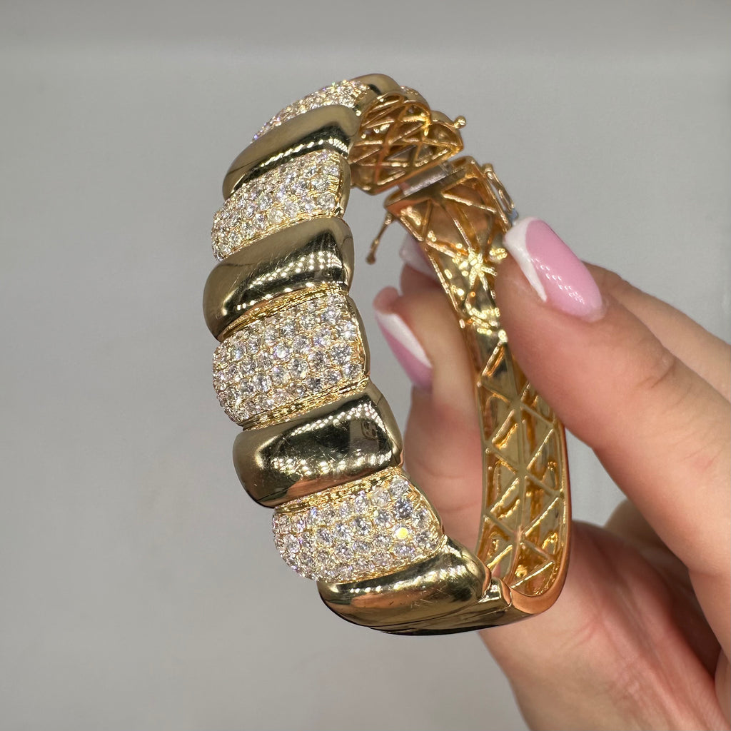 14K Yellow Gold Diamond Bangle Bracelet – 4.10ct  PPJB4816-001