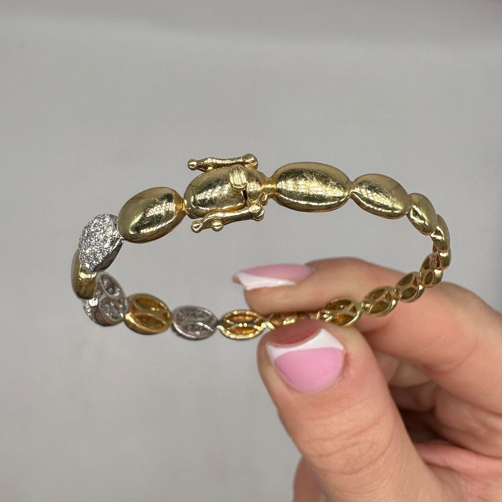 14K Yellow Gold Round Diamond Pavé Bangle Bracelet – 1.54ct  DC-BNG13263-1