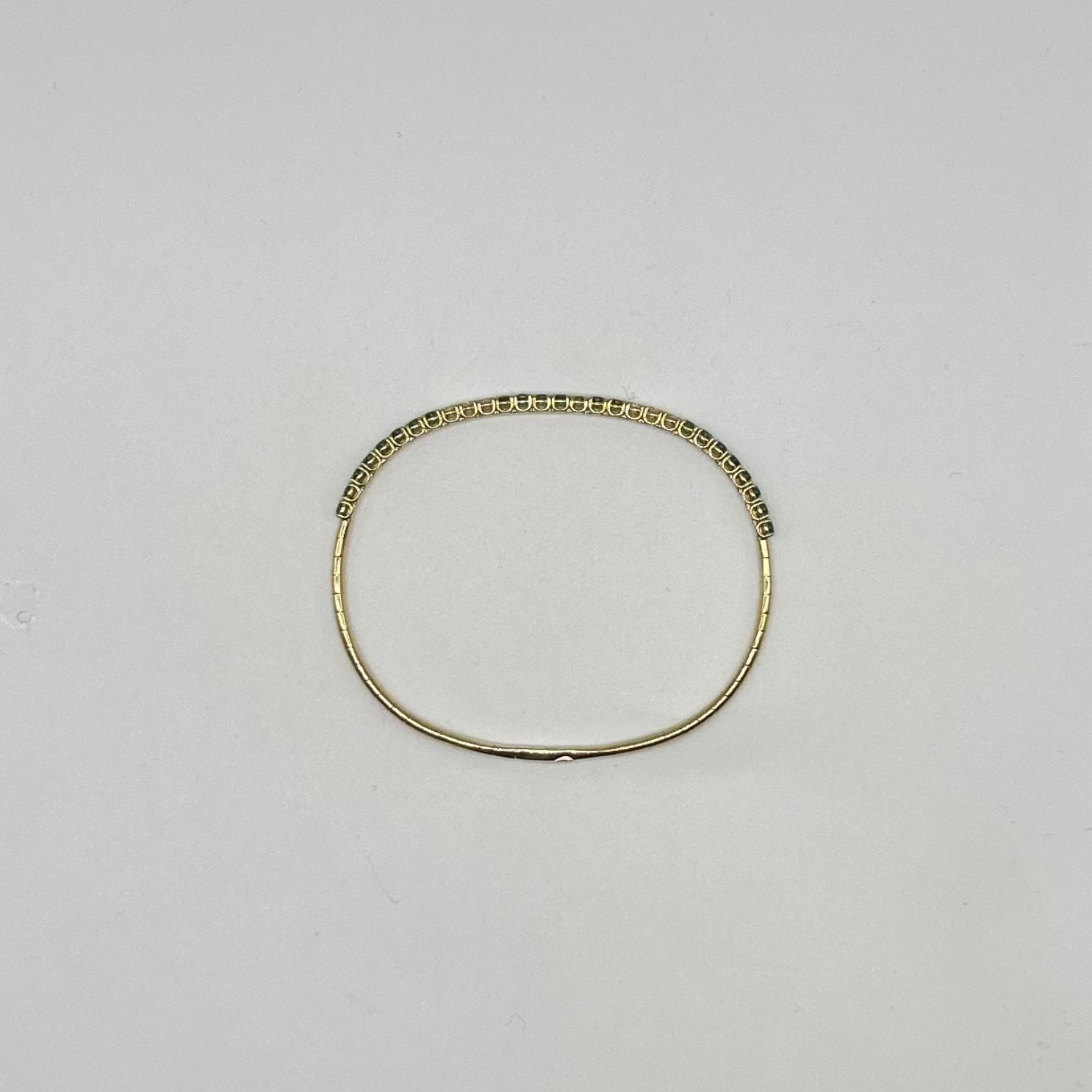 18K Yellow Gold 1.58 Ct Emerald & 0.46 Ct Diamond Bangle Bracelet
