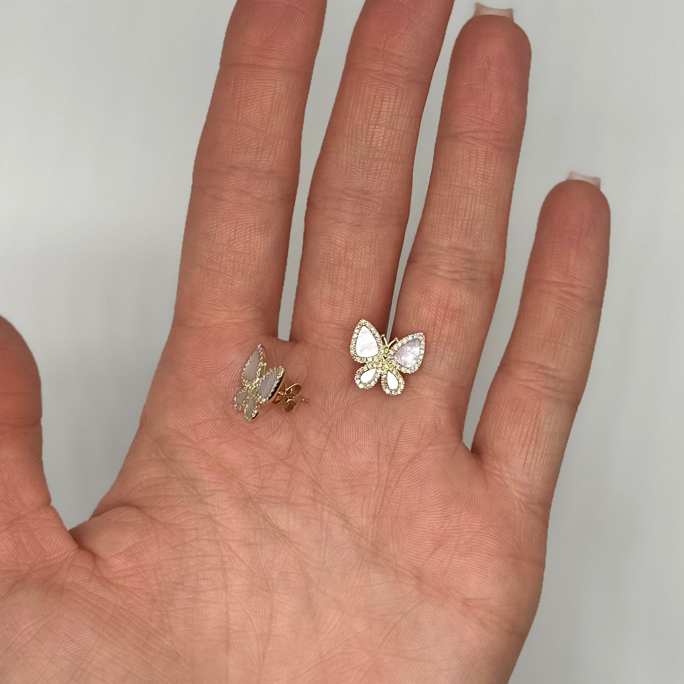 14K Yellow Gold 0.31 Ct Diamond & Mother of Pearl Butterfly Earrings