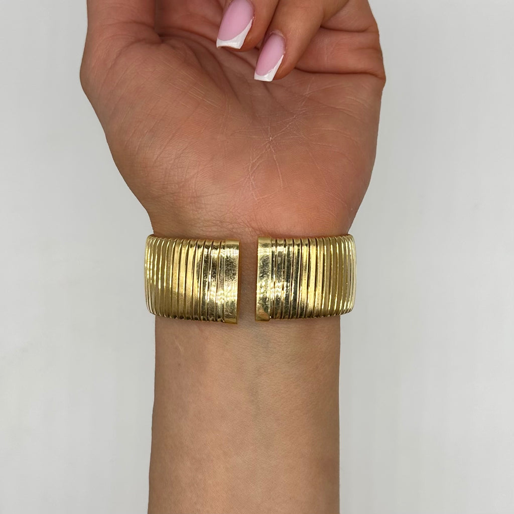 18K Yellow Gold Diamond Cuff Bracelet – 5.21CT Round Diamonds DB0082 SITJ