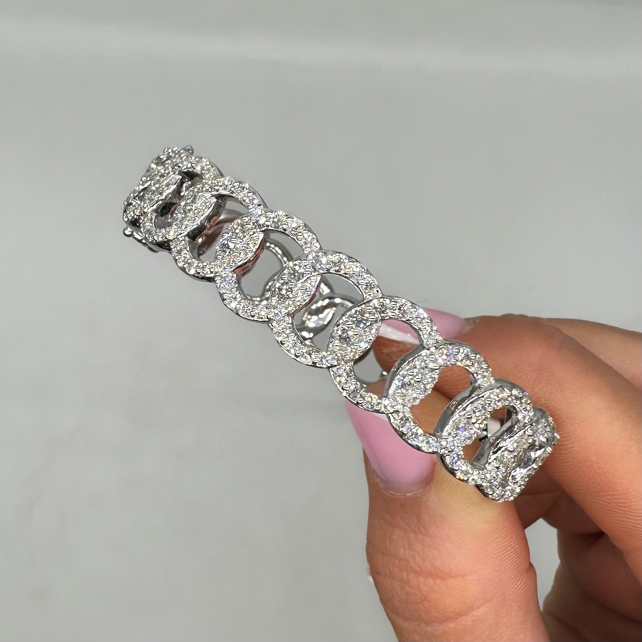 18K White Gold Diamond Link Bangle Bracelet – 2.84CT Diamonds DBAN017 AEJJ