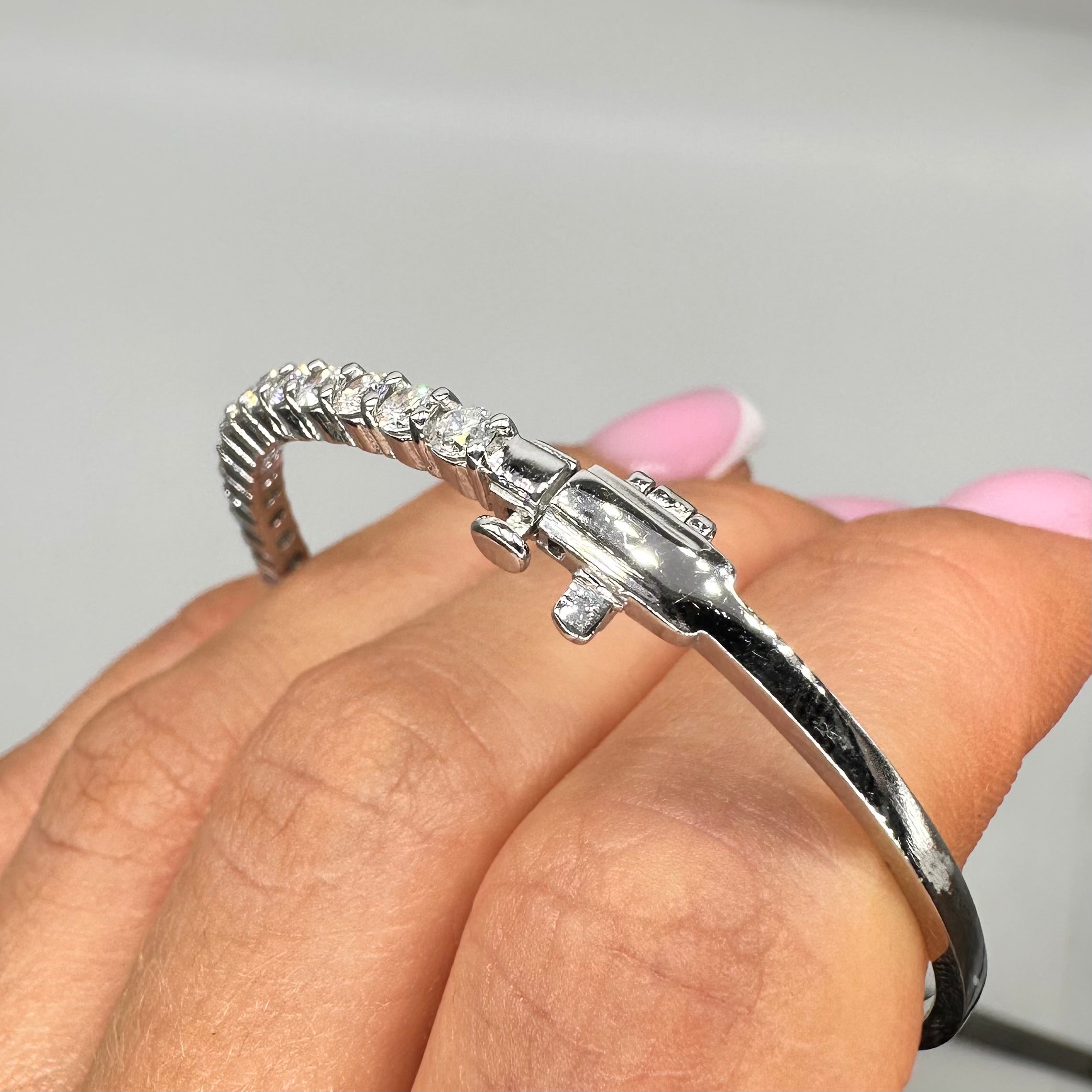 14K White Gold 2.48CT Diamond Bangle Bracelet DBAN032 GJJJ
