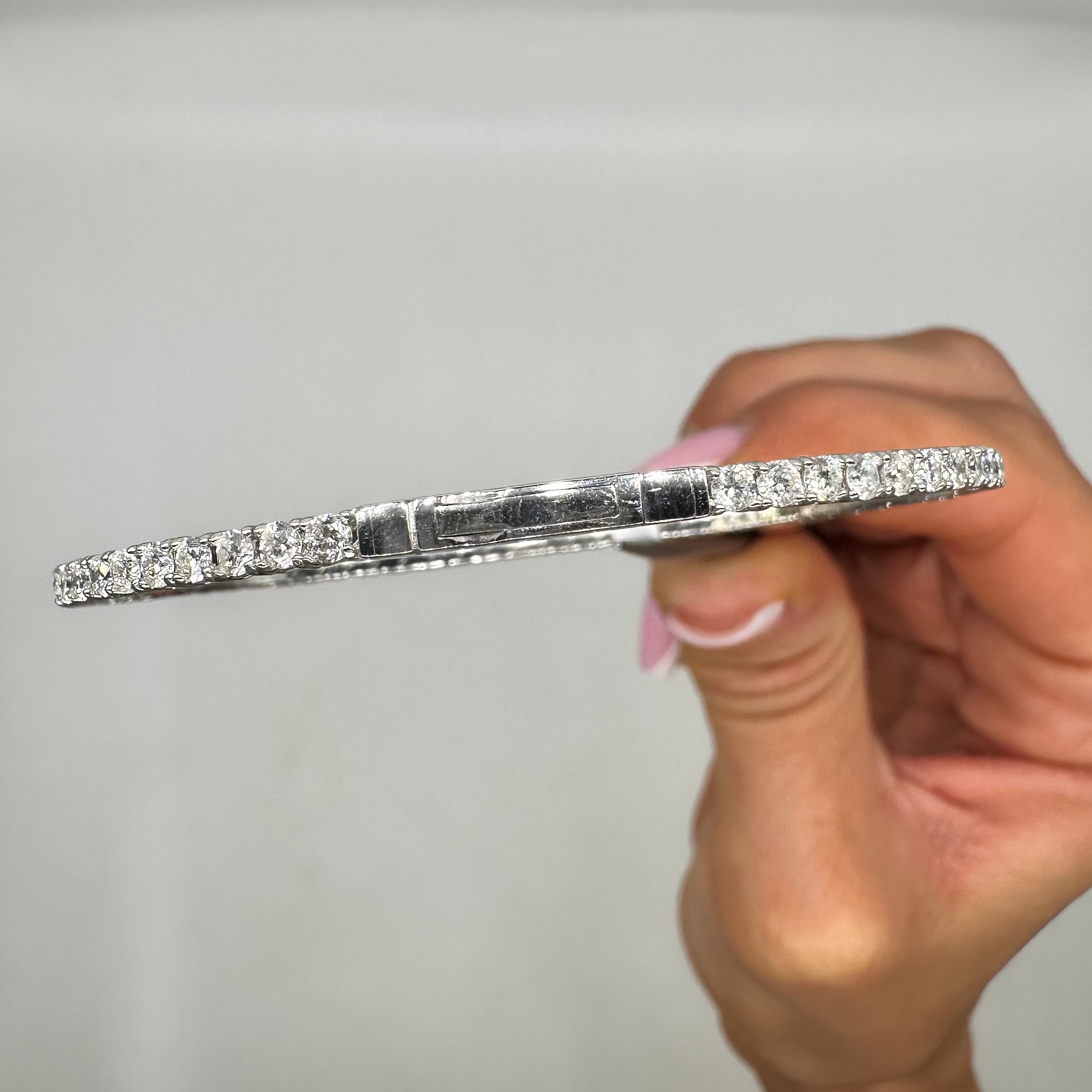 14K White Gold 3.42 CT Diamond Flexible Tennis Bangle DB0114 GGJJ