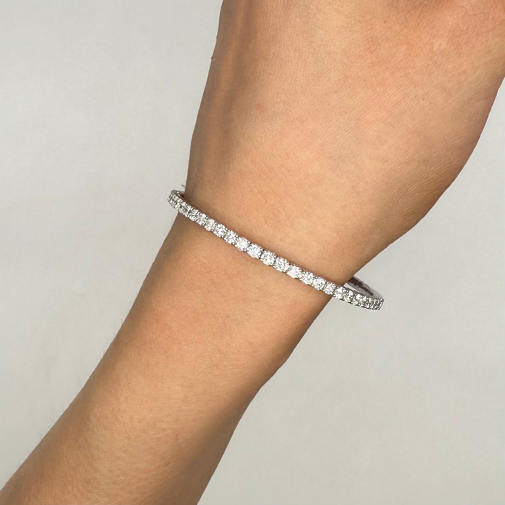 14K White Gold 3.42 CT Diamond Flexible Tennis Bangle DB0114 GGJJ