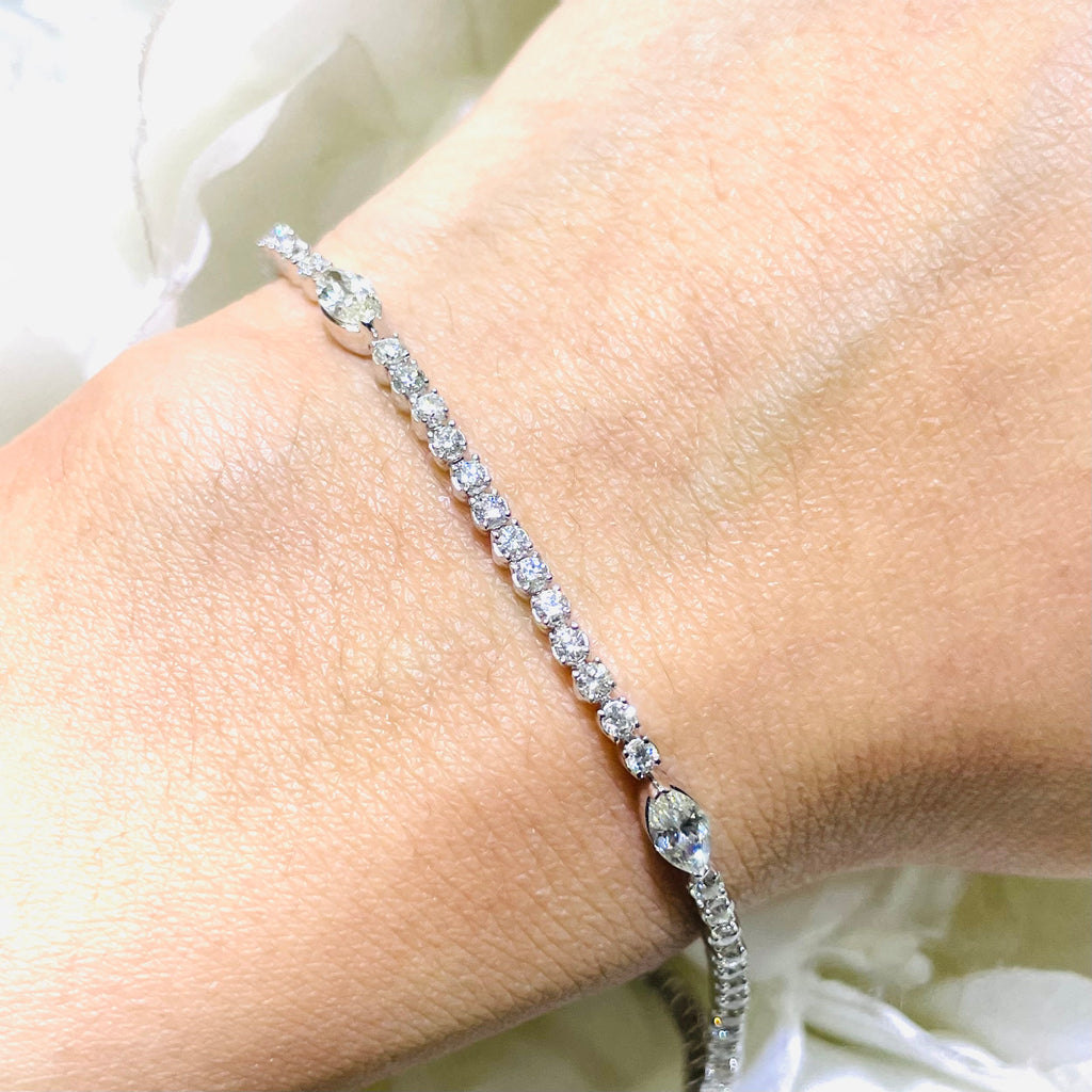 14kt White Gold Tennis Bracelet with Round & Marquise Shape Diamonds DB096