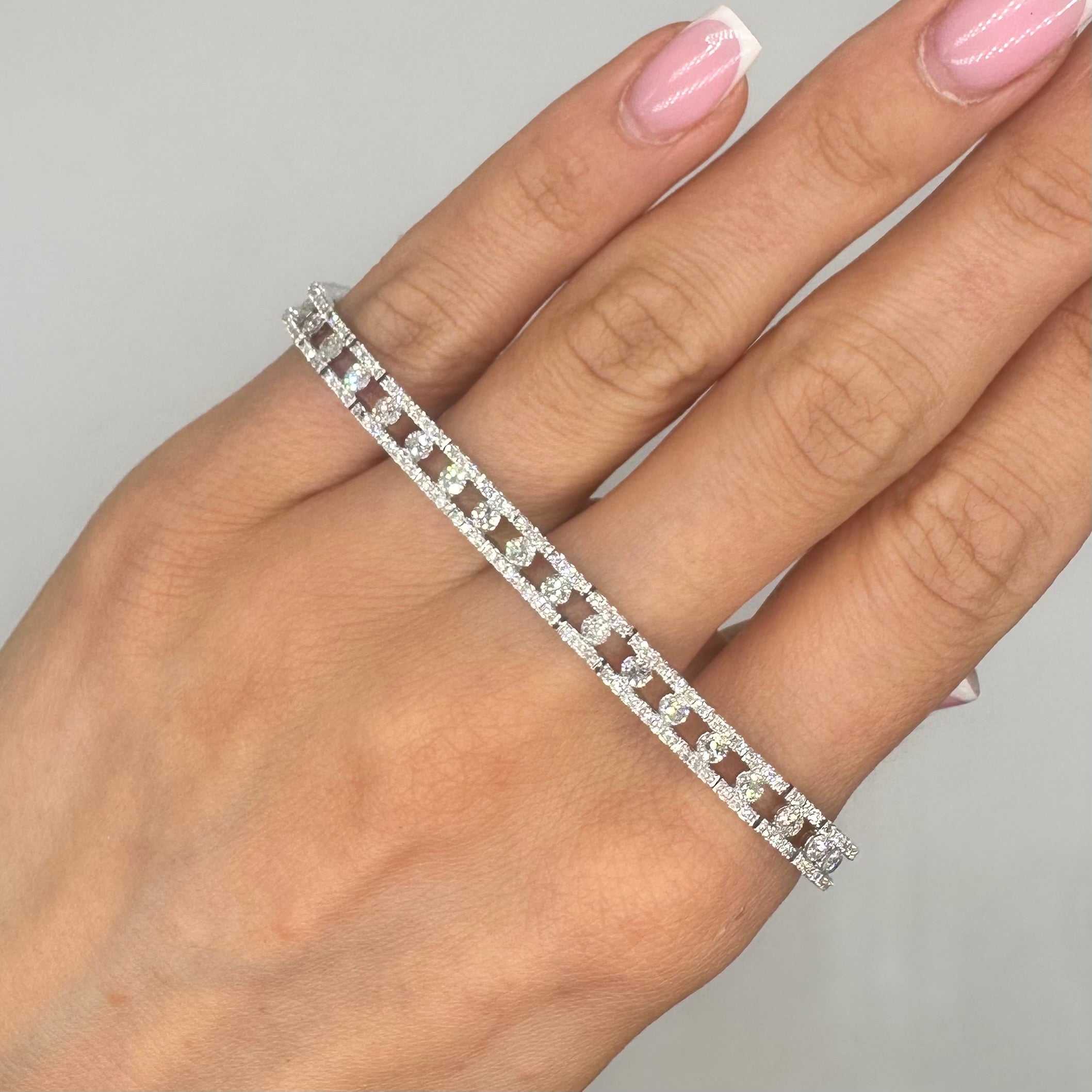 18K White Gold Diamond Bracelet – 4.51CT Diamonds R11250-2 NAEJ
