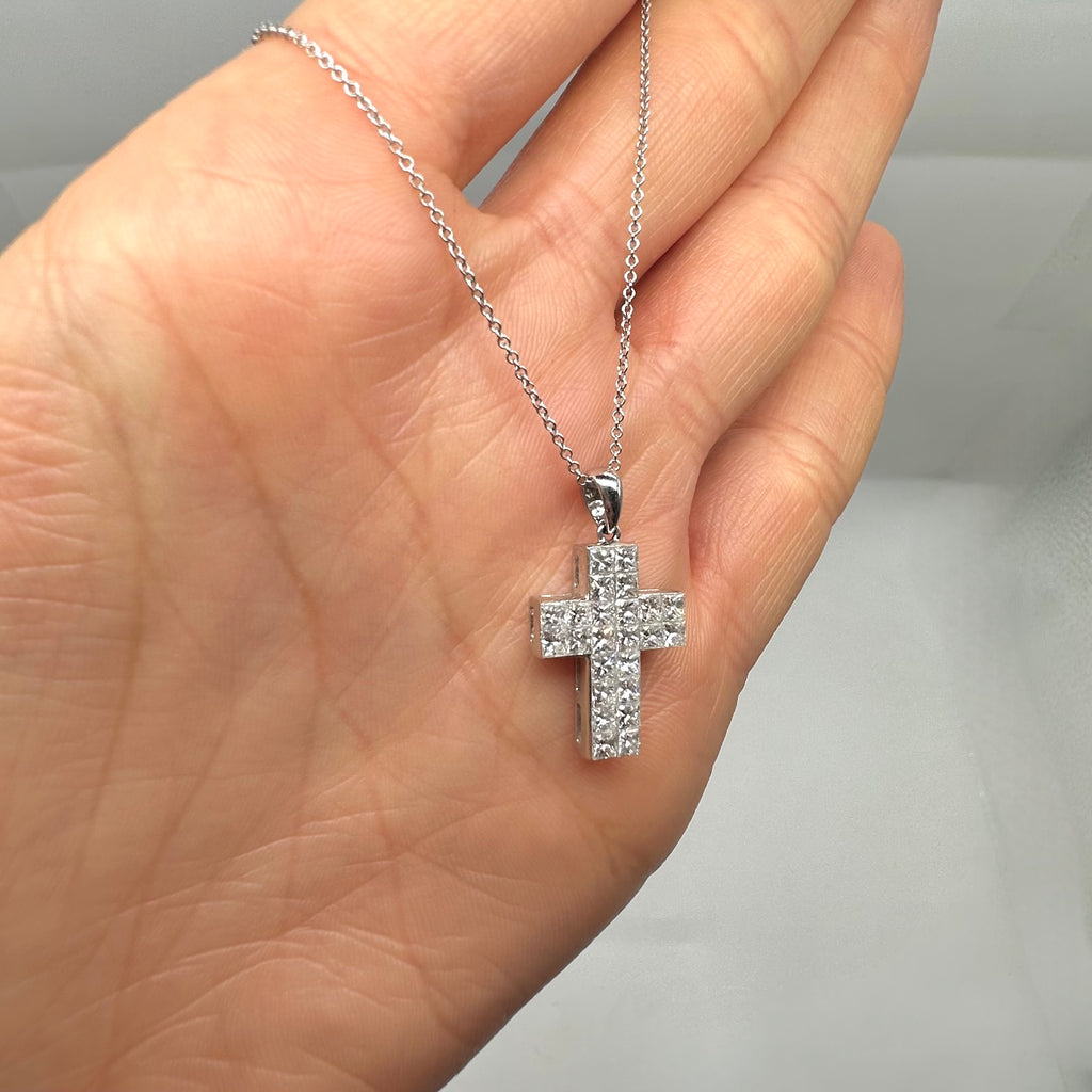 18K White Gold Cross Pendant Necklace with 1.70 CT Diamonds IAZJ