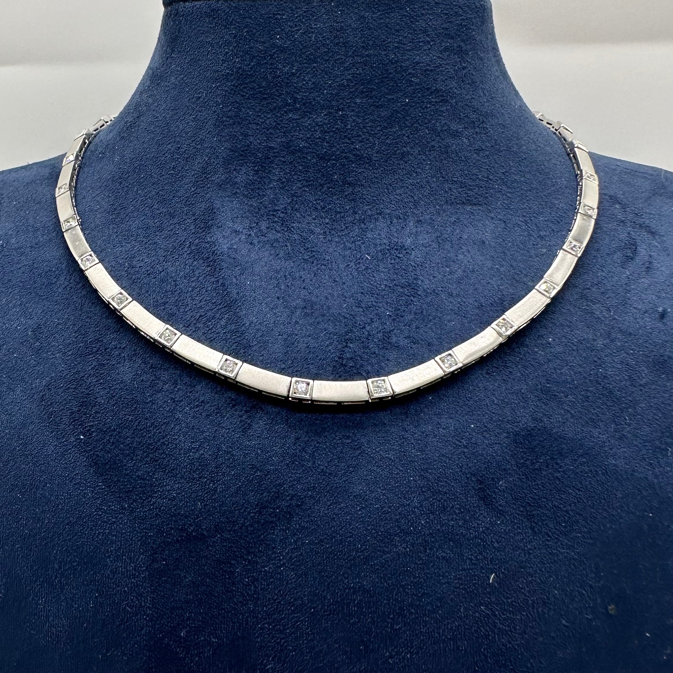 18K White Gold 1.00 CT Diamond Necklace DN108 IEJJ