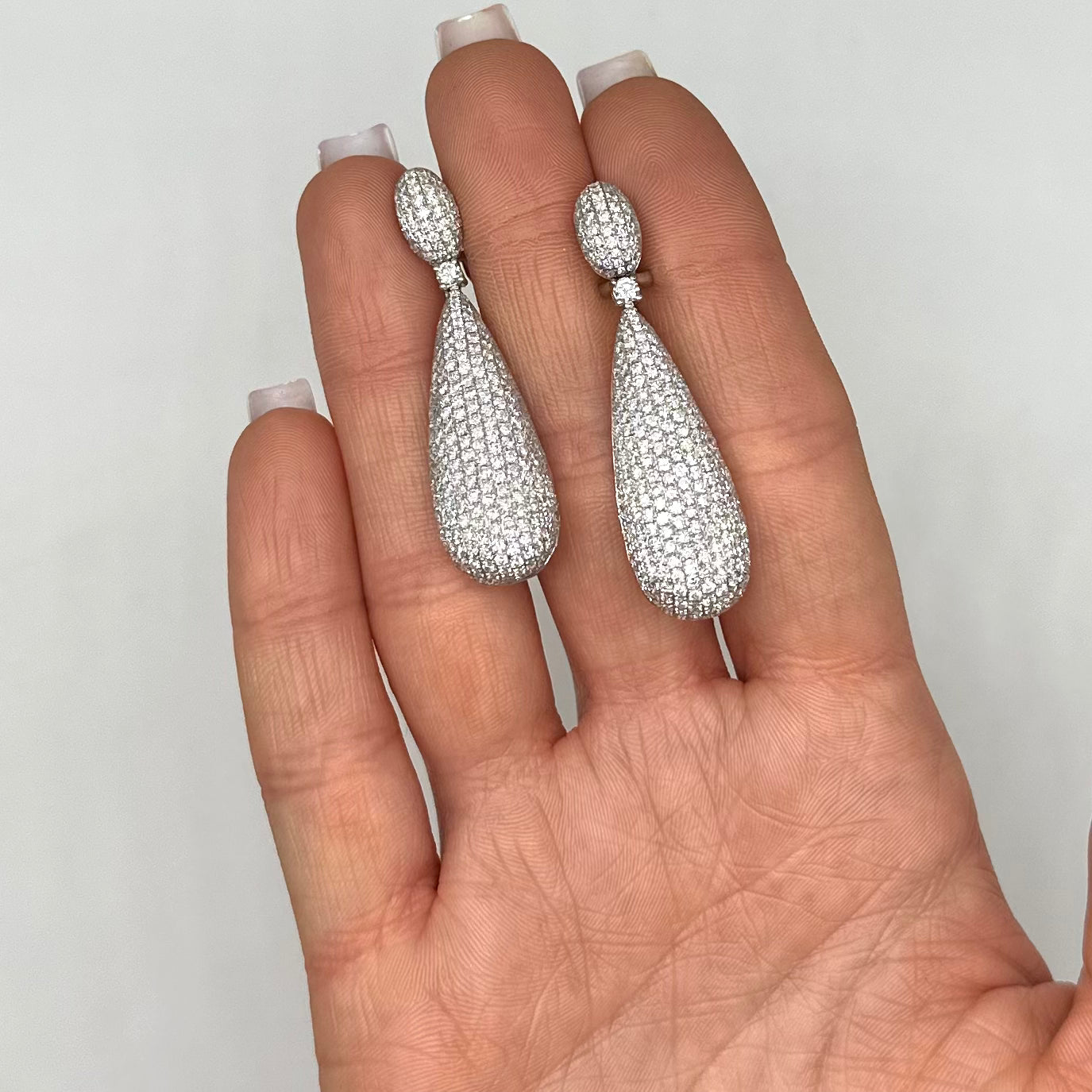 18K White Gold Diamond Earrings – 6.02CT DIER0118