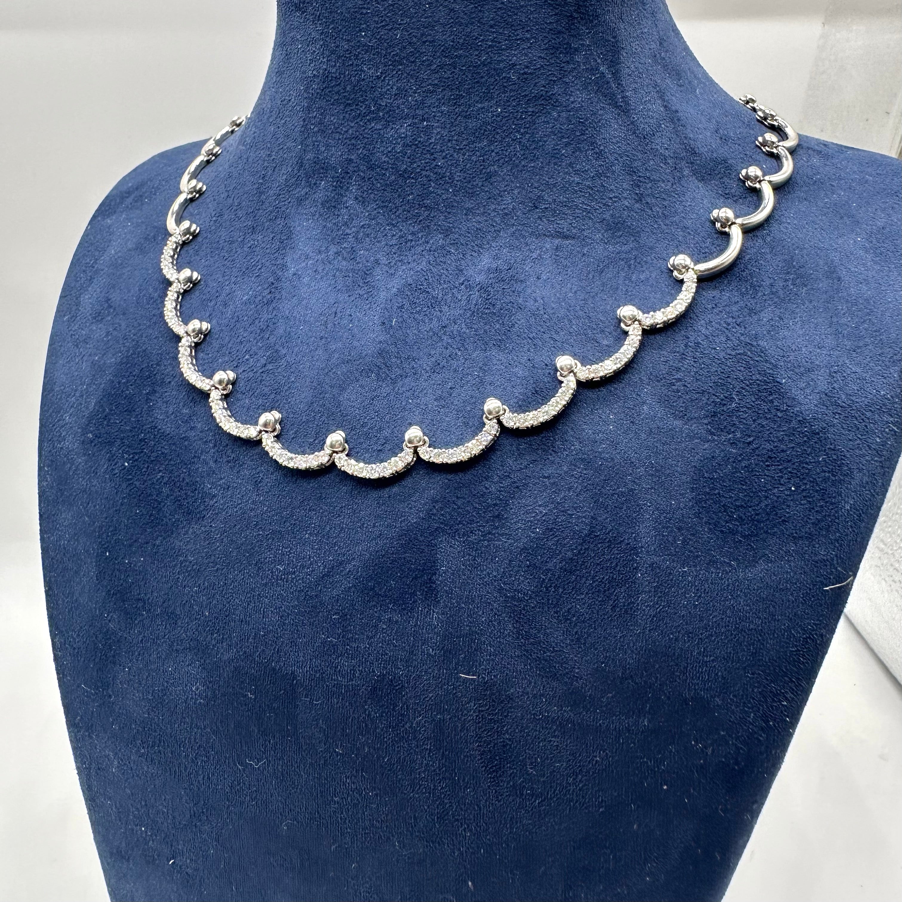 18K White Gold Diamond Necklace – 2.10ct Diamonds DN110 ILTJ