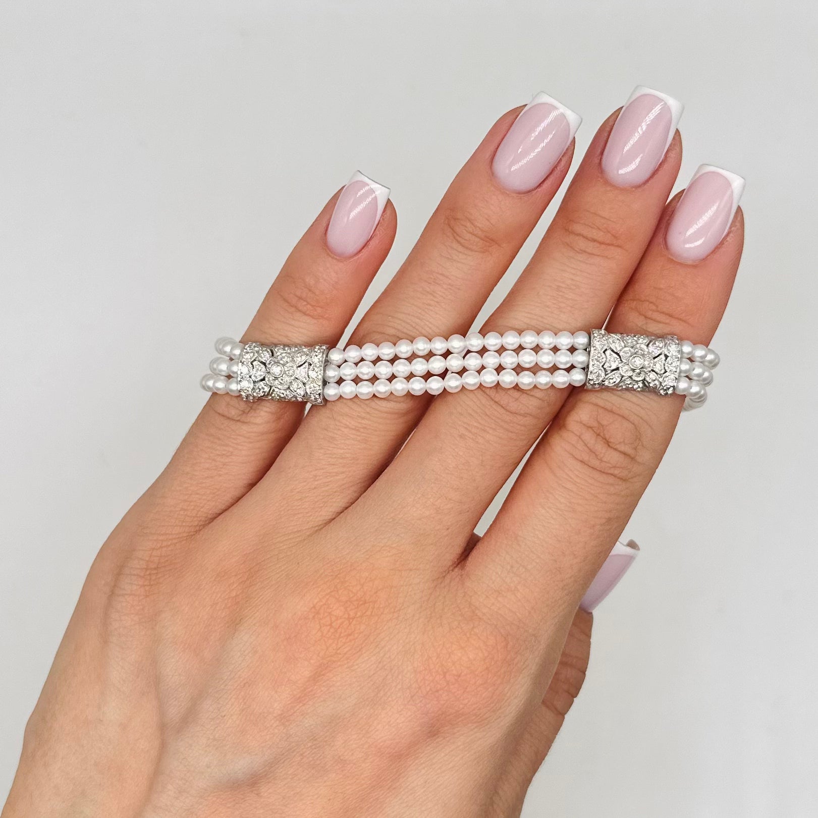 18K White Gold 1.00 Ct Diamond & Pearl Bracelet