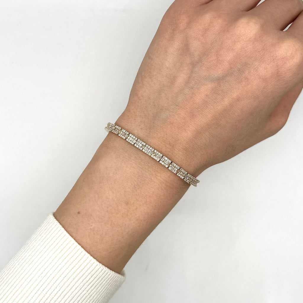 14K Yellow Gold 3.77 CT Baguette & Round Diamond Bracelet