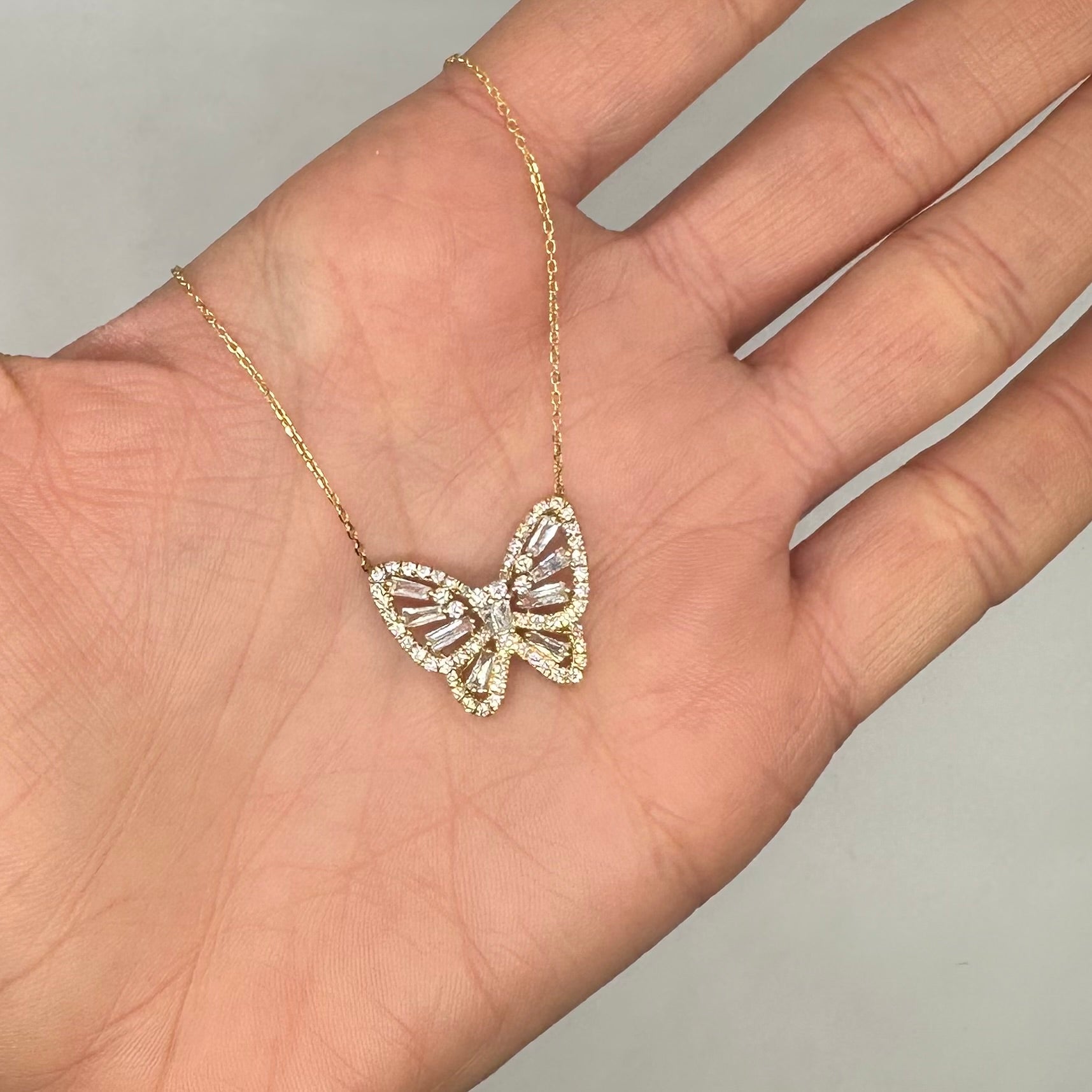 18K Yellow Gold Butterfly Diamond Necklace ITTJ