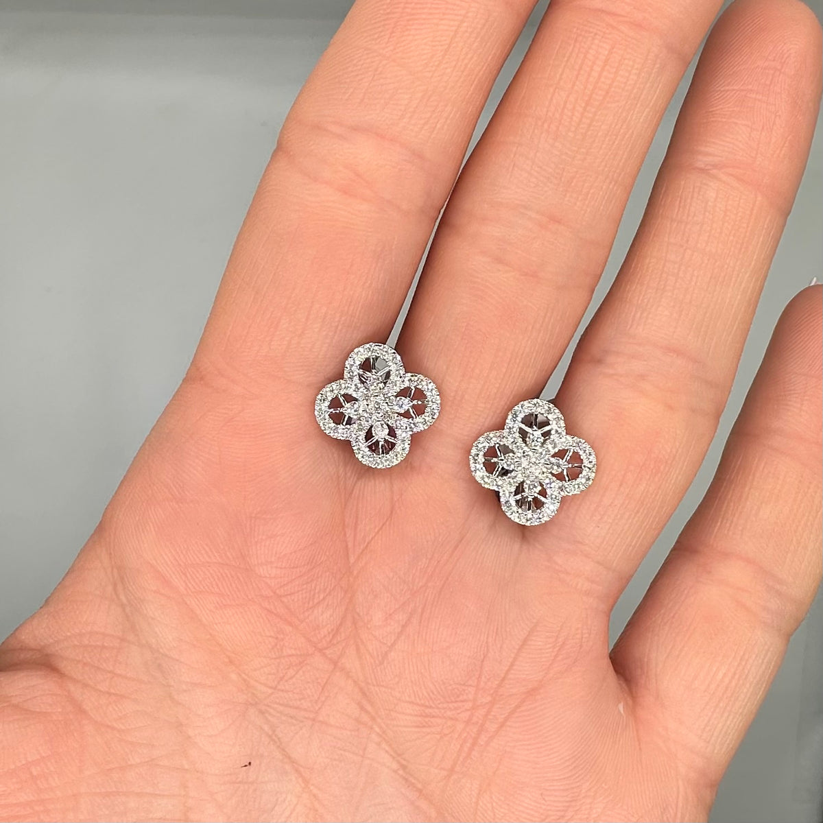 14K White Gold 0.89 Ct Diamond Floral Earrings
