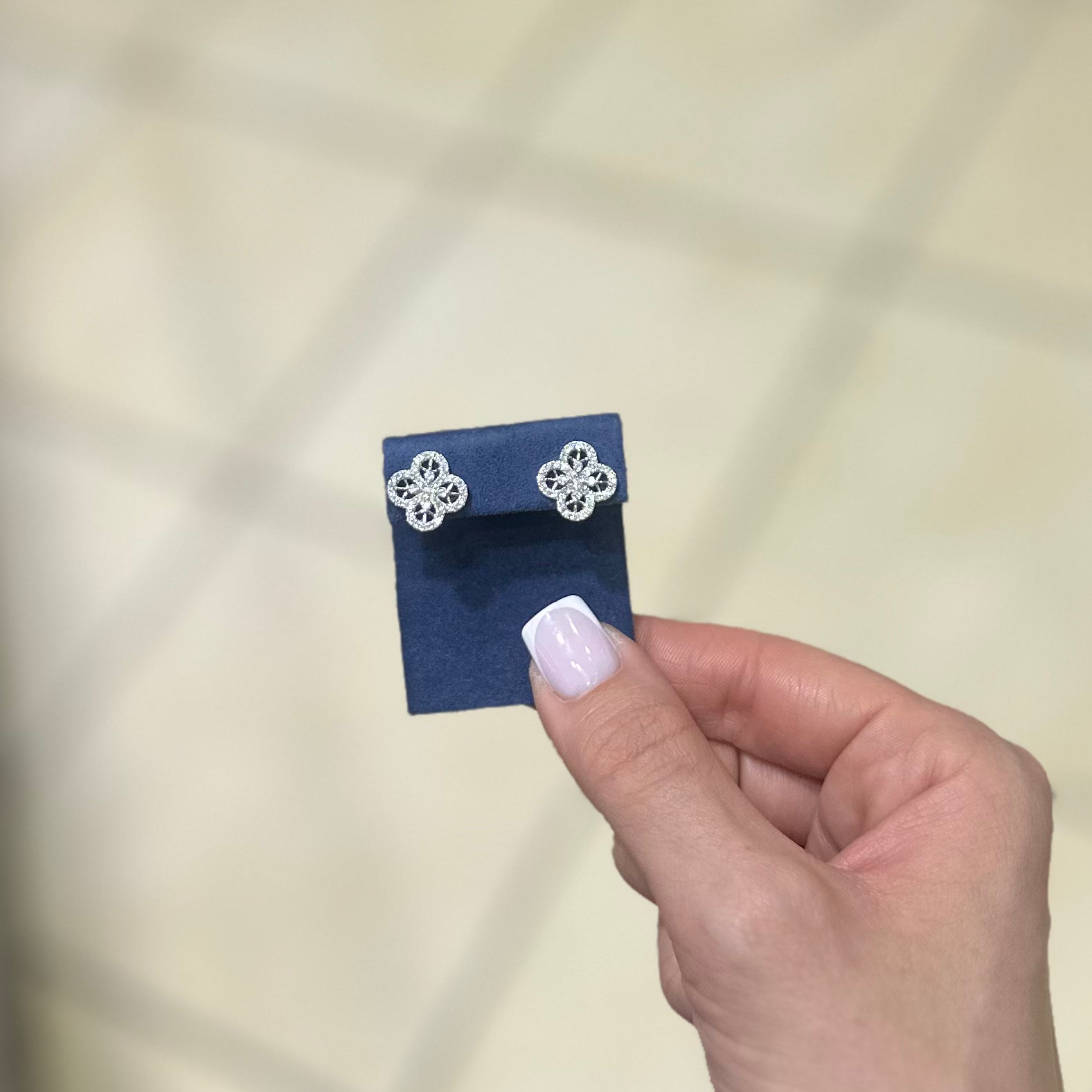 14K White Gold 0.89 Ct Diamond Floral Earrings