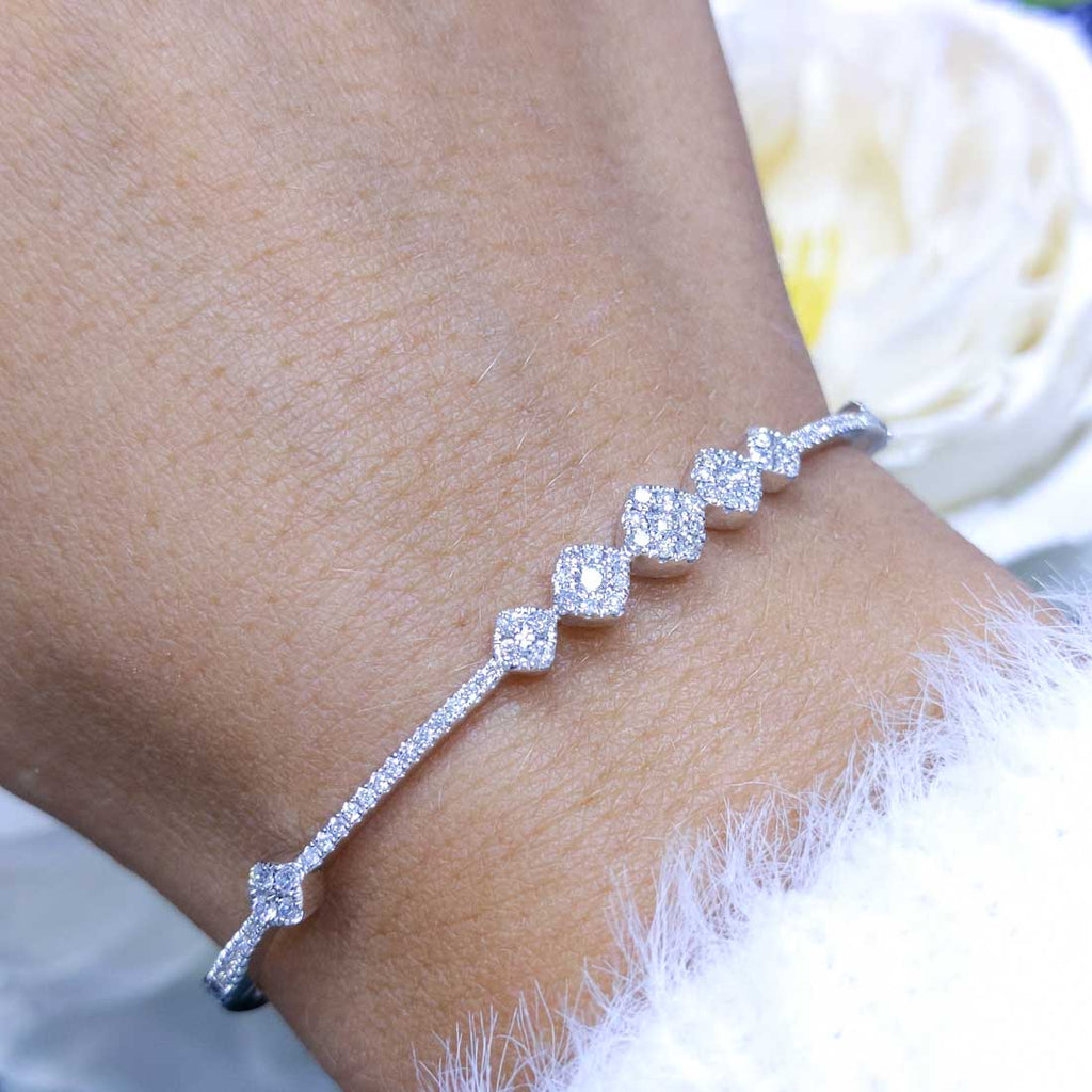 14K White Gold Diamond Bangle with 0.78CT Round Diamonds YKB00063